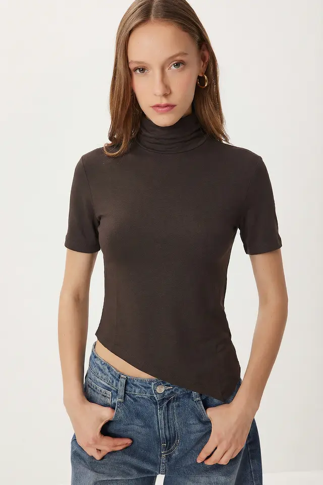 ISTANBUL Slim Fit Turtleneck Blouse