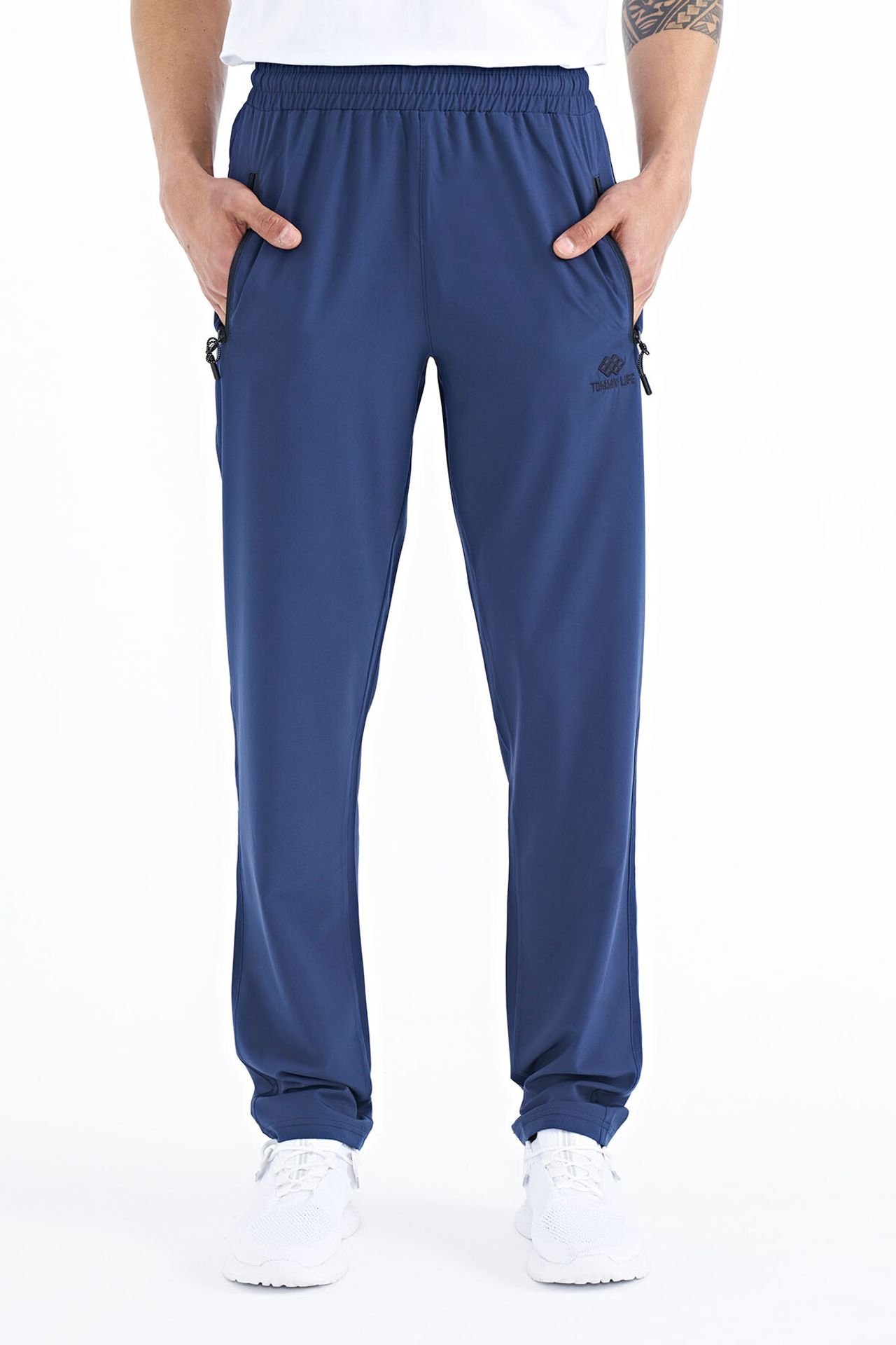 TOMMY Men's Straight-Leg Pull-On Sweatpants 4