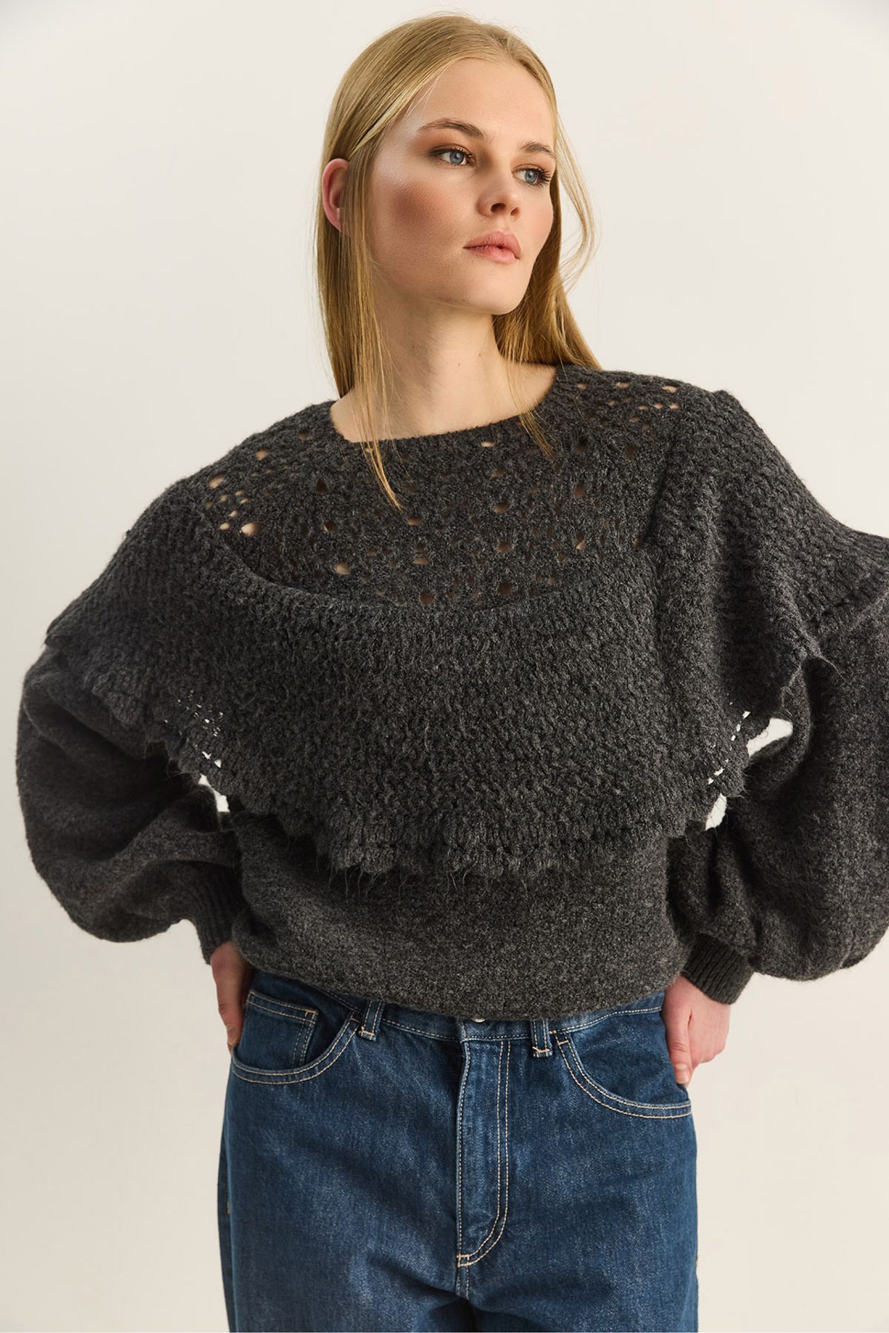 LUCCI Ribbed Boat Neck Thick Sweater with Frilly Detail 6