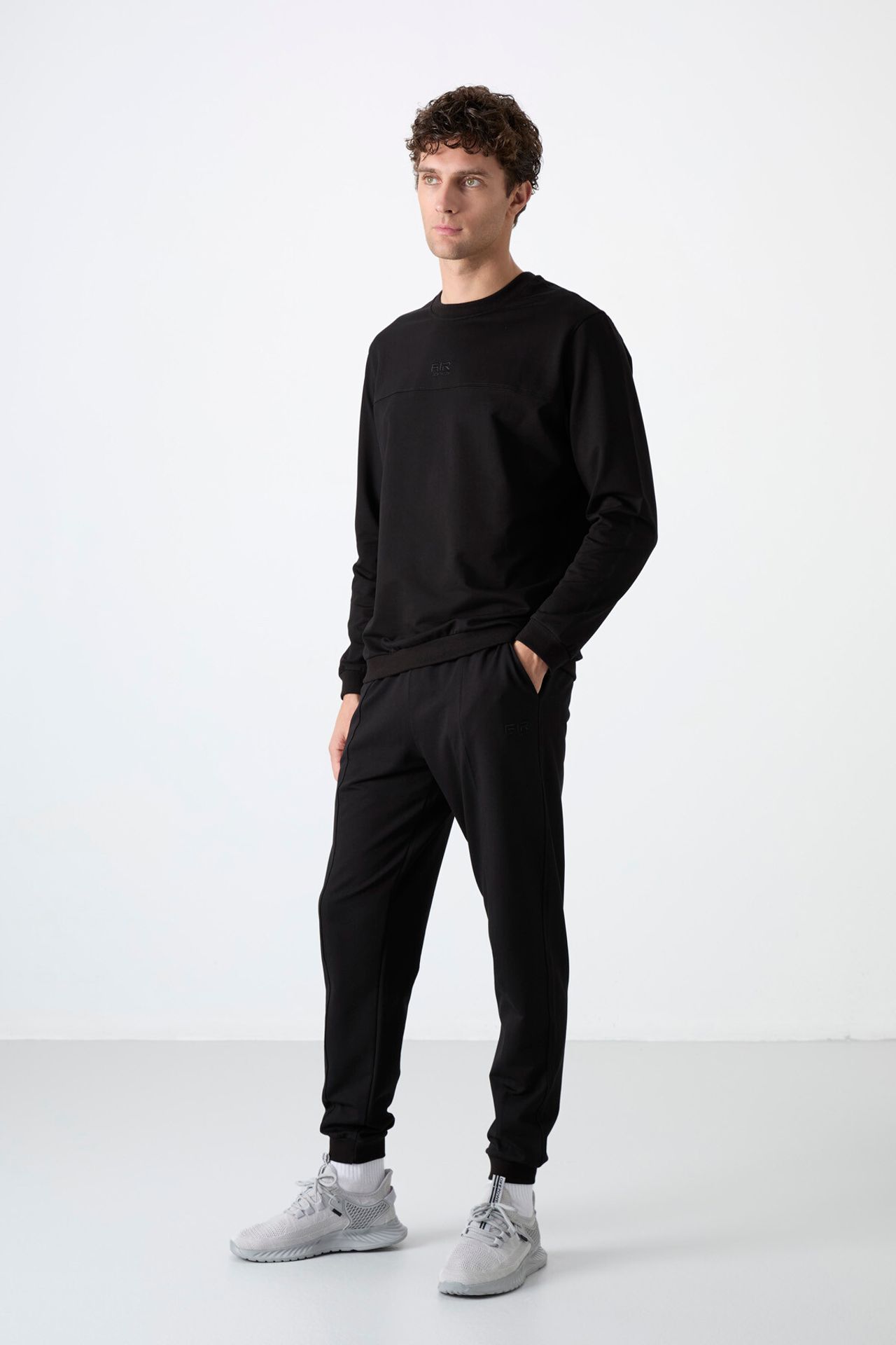 TOMMY Men's Fleece Sweatshirt And Pants Set 4