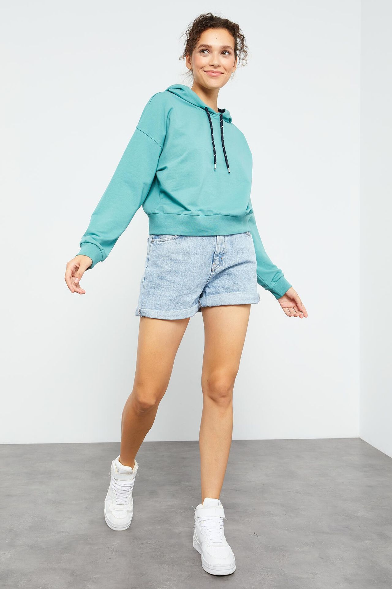 TOMMY Relaxed Hooded Sweatshirt With Tie Detail 5