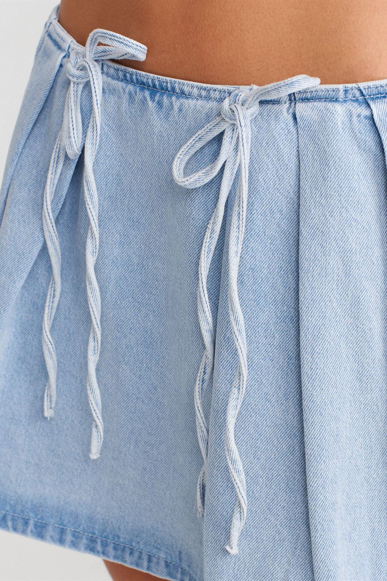 DILVIN Cotton Denim Mini A-Line Skirt With Bow Detail 3
