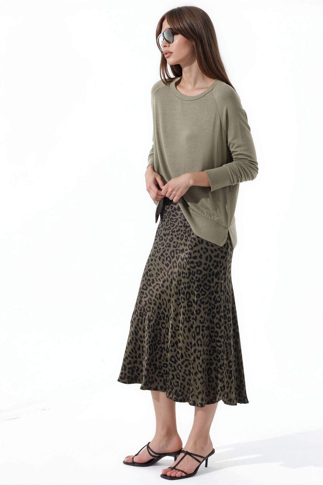 BUSEM Women's Viscose Blend Sweater 2