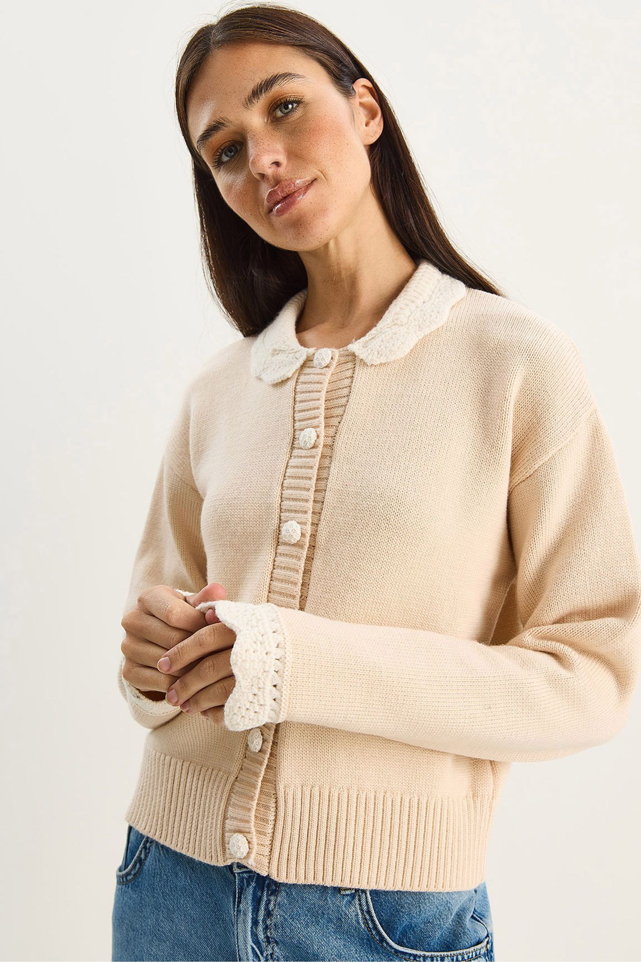 LUCCI Thick Ribbed Knit Cardigan with Button Closure 1