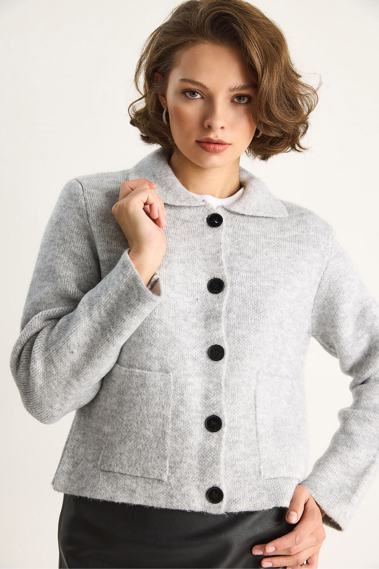 LUCCI Knit Cardigan with Pockets 3