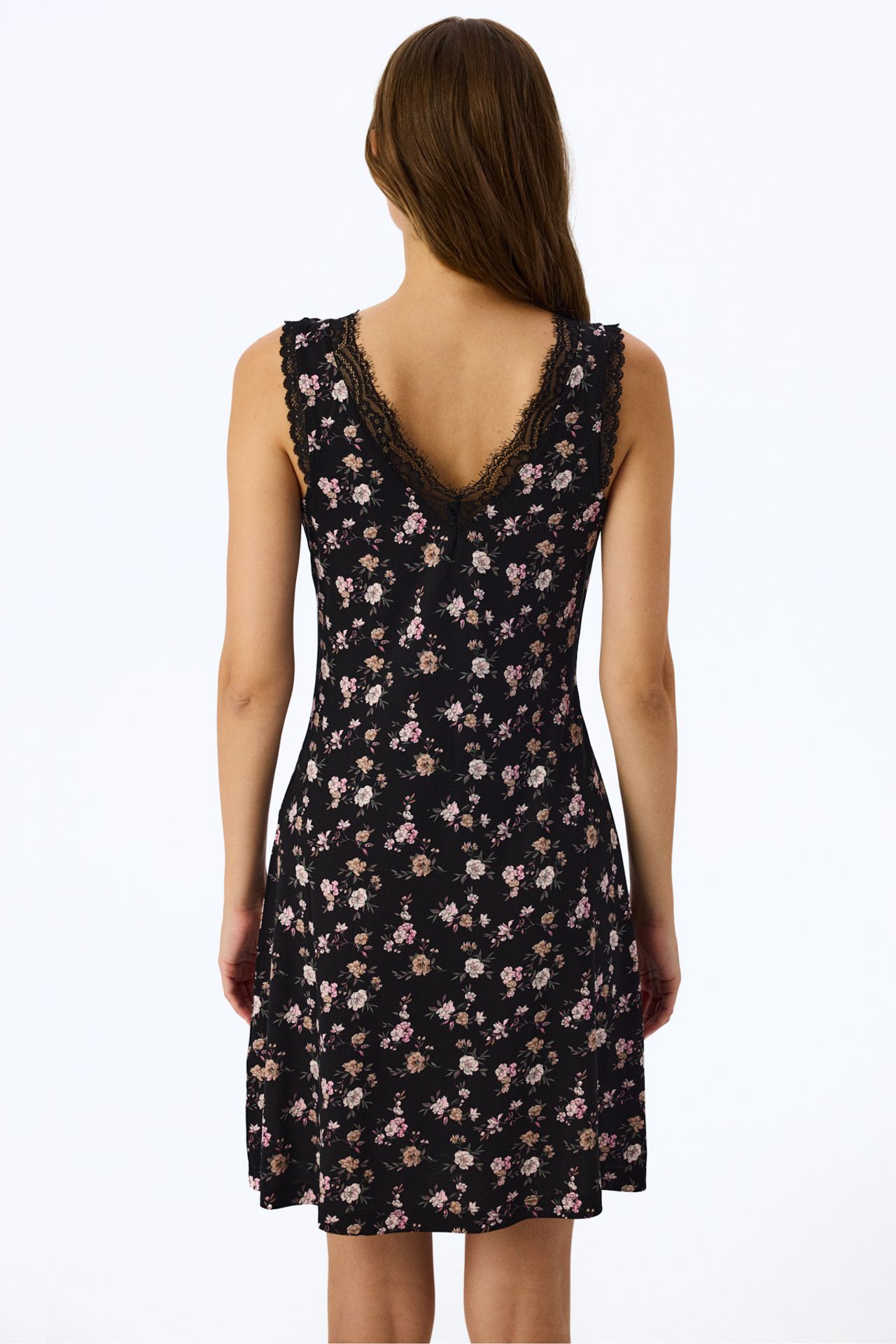 PENTI Floral Dream Nightdress 3