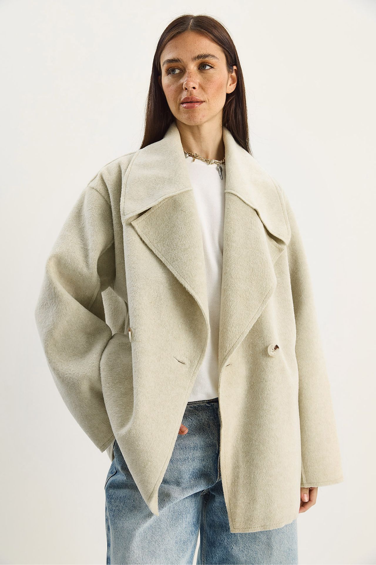 Oversized Buttoned Felt Jacket with Wide Collar 3