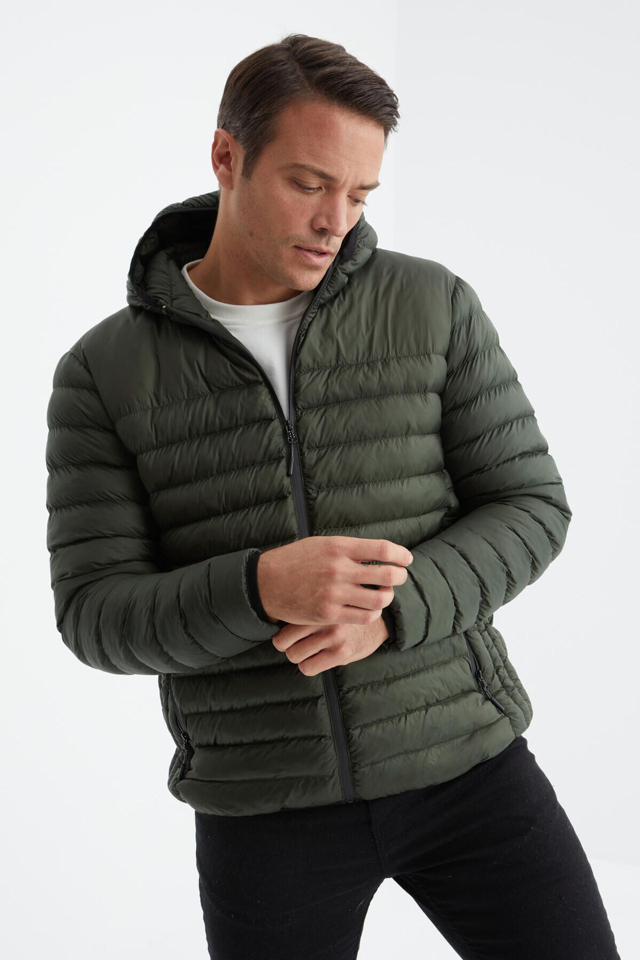 TOMMY Men's Nylon Jacket 1