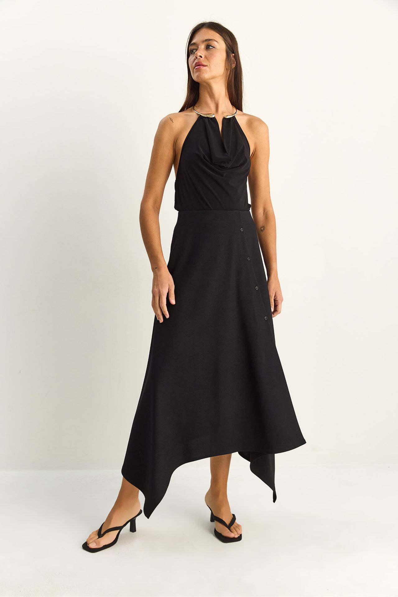 LUCCI Midi A-line Skirt With Button Closure 3