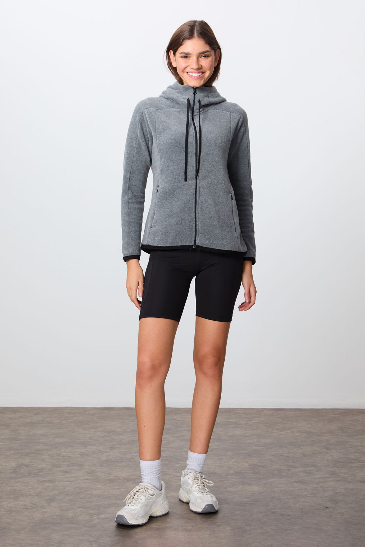 TOMMY Women's Plush Zip-up Hooded Sweatshirt 4