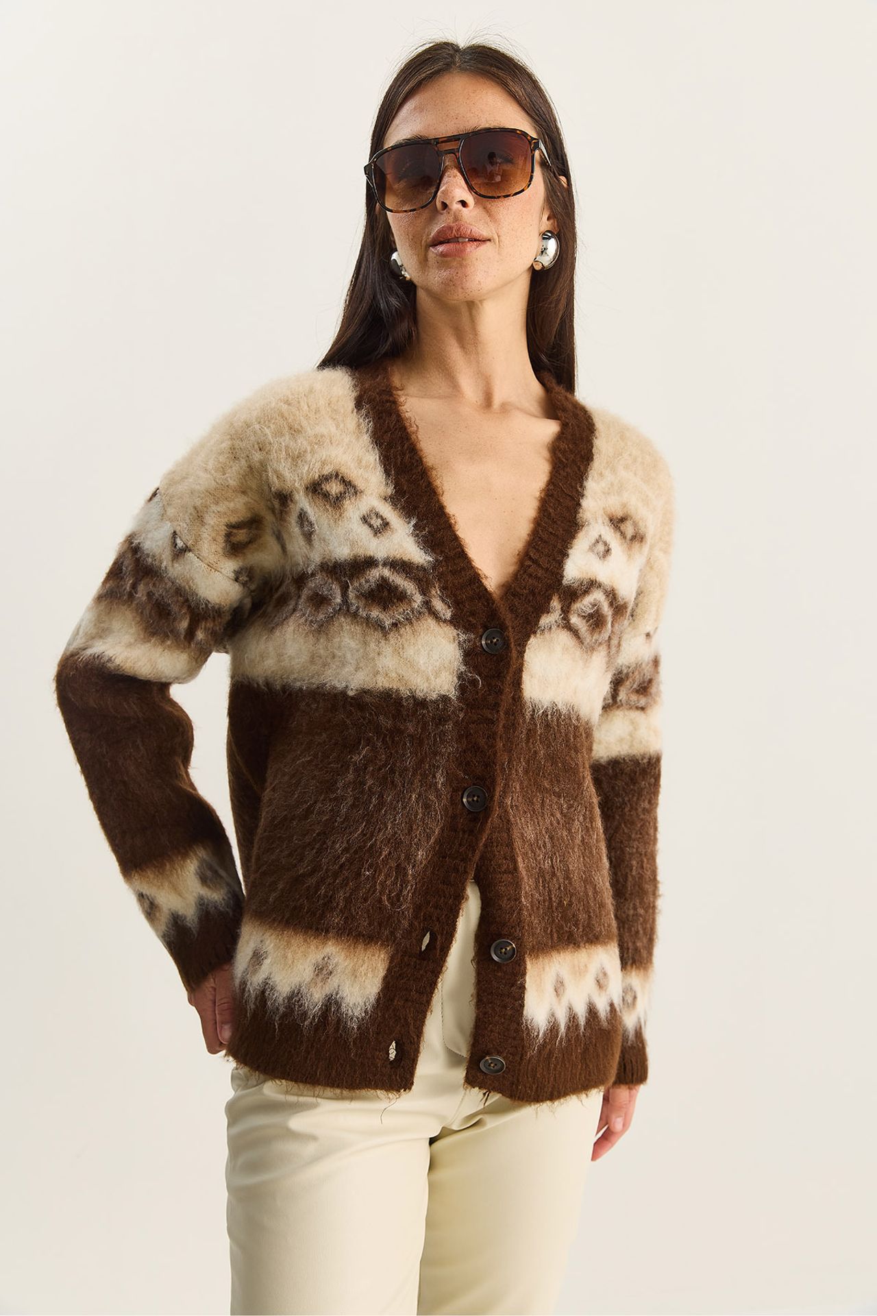 LUCCI Thick Ethnic Pattern V-neck Cardigan with Buttons 3