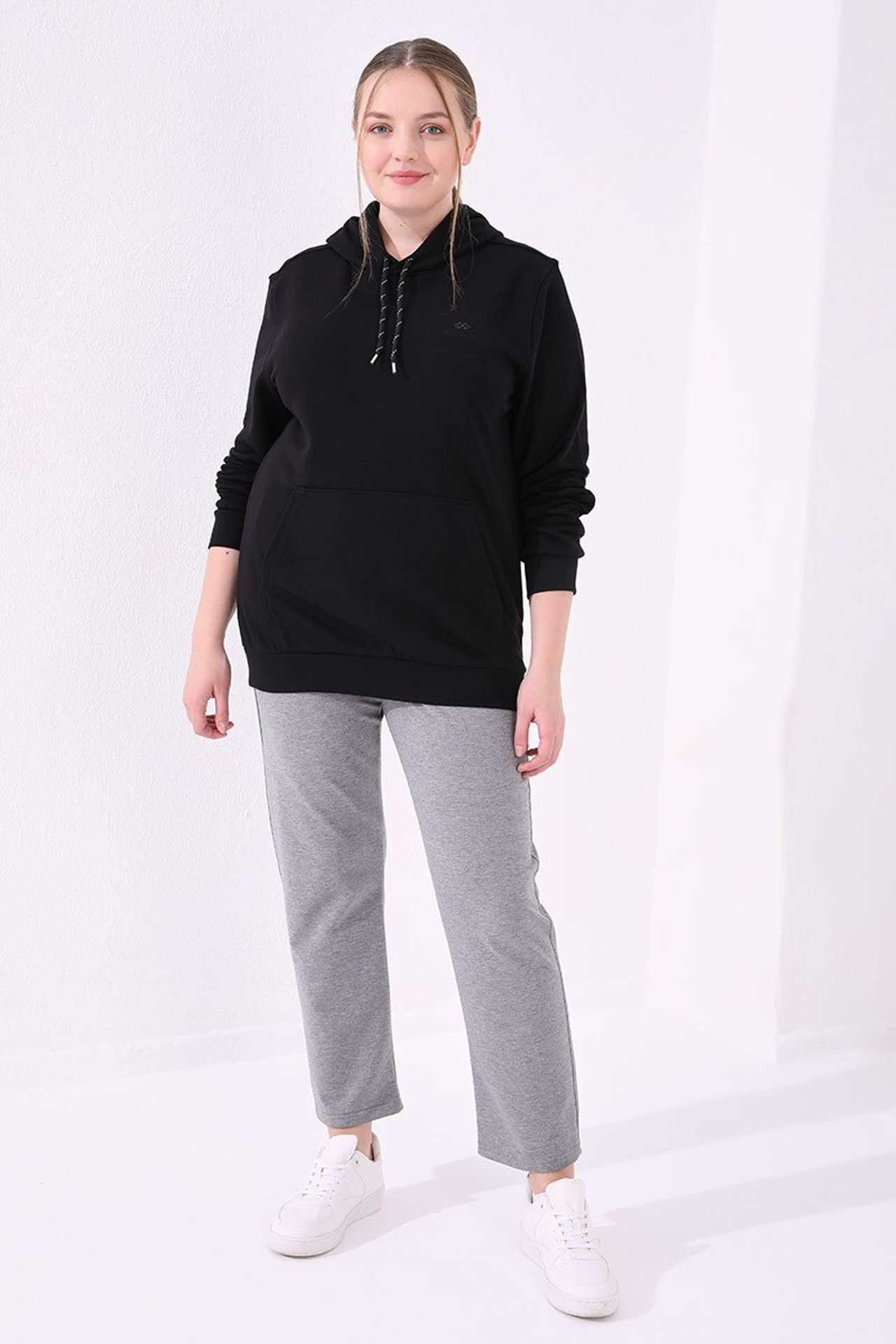TOMMY Women's Cotton Blend Sweatpants 4
