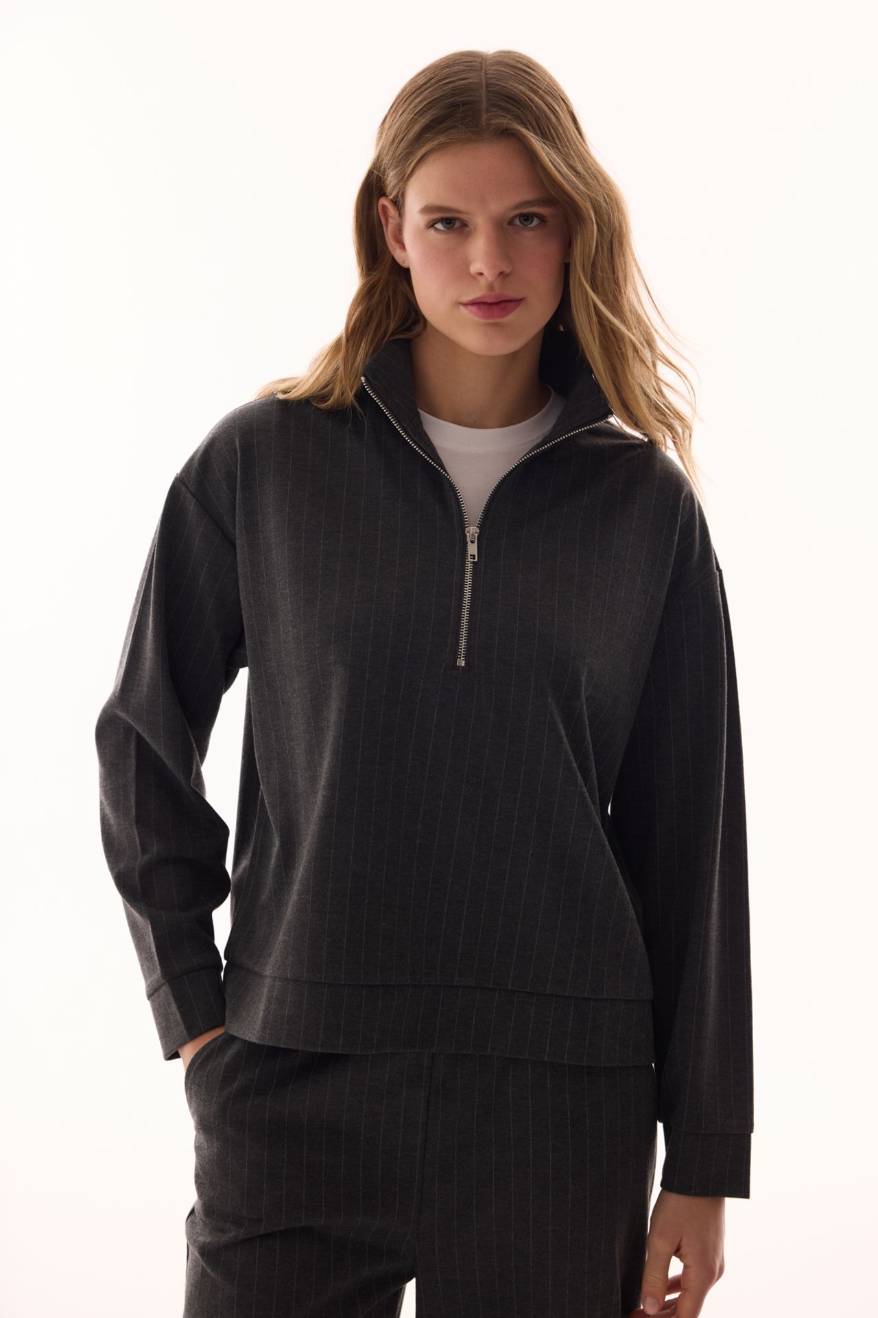 PENTI Half-Zip Striped Polo-Neck Sweatshirt 1