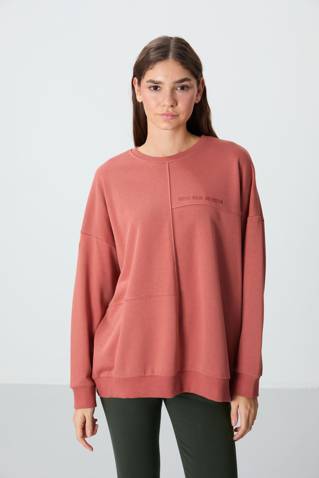 TOMMY Oversized Crew Neck Sweatshirt 3
