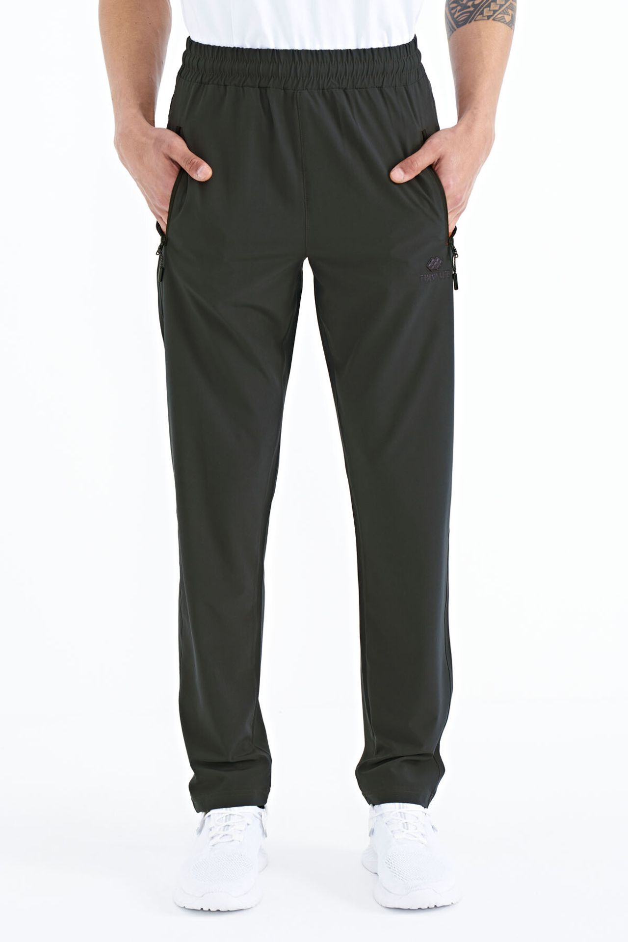 TOMMY Men's Straight-Leg Pull-On Sweatpants 2
