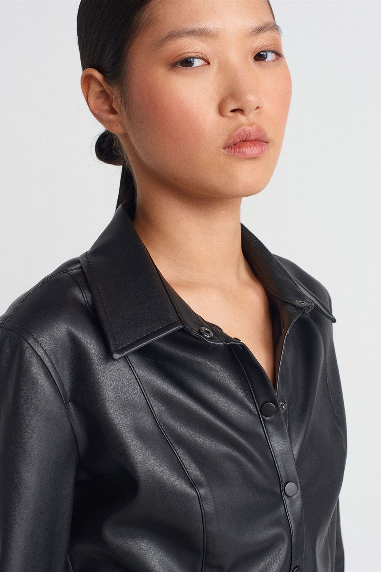 DILVIN Slim Fit Faux Leather Shirt 4