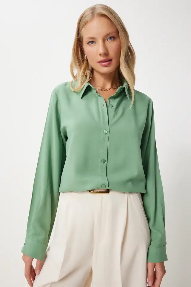 ISTANBUL Poplin Button-Up Shirt with Collar