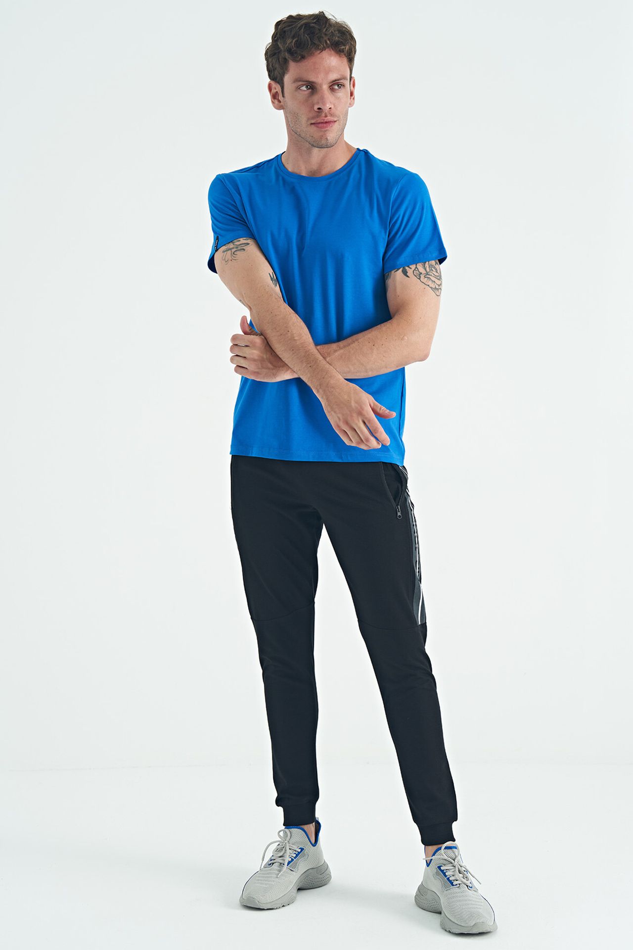 TOMMY Men's Cotton Elastane Crew Neck T-Shirt 3