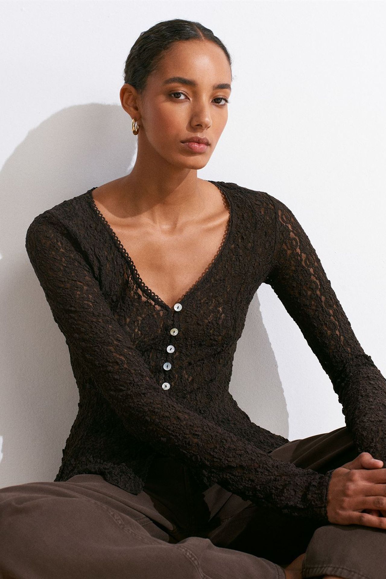 DILVIN Lace V-Neck Button Cardigan 3