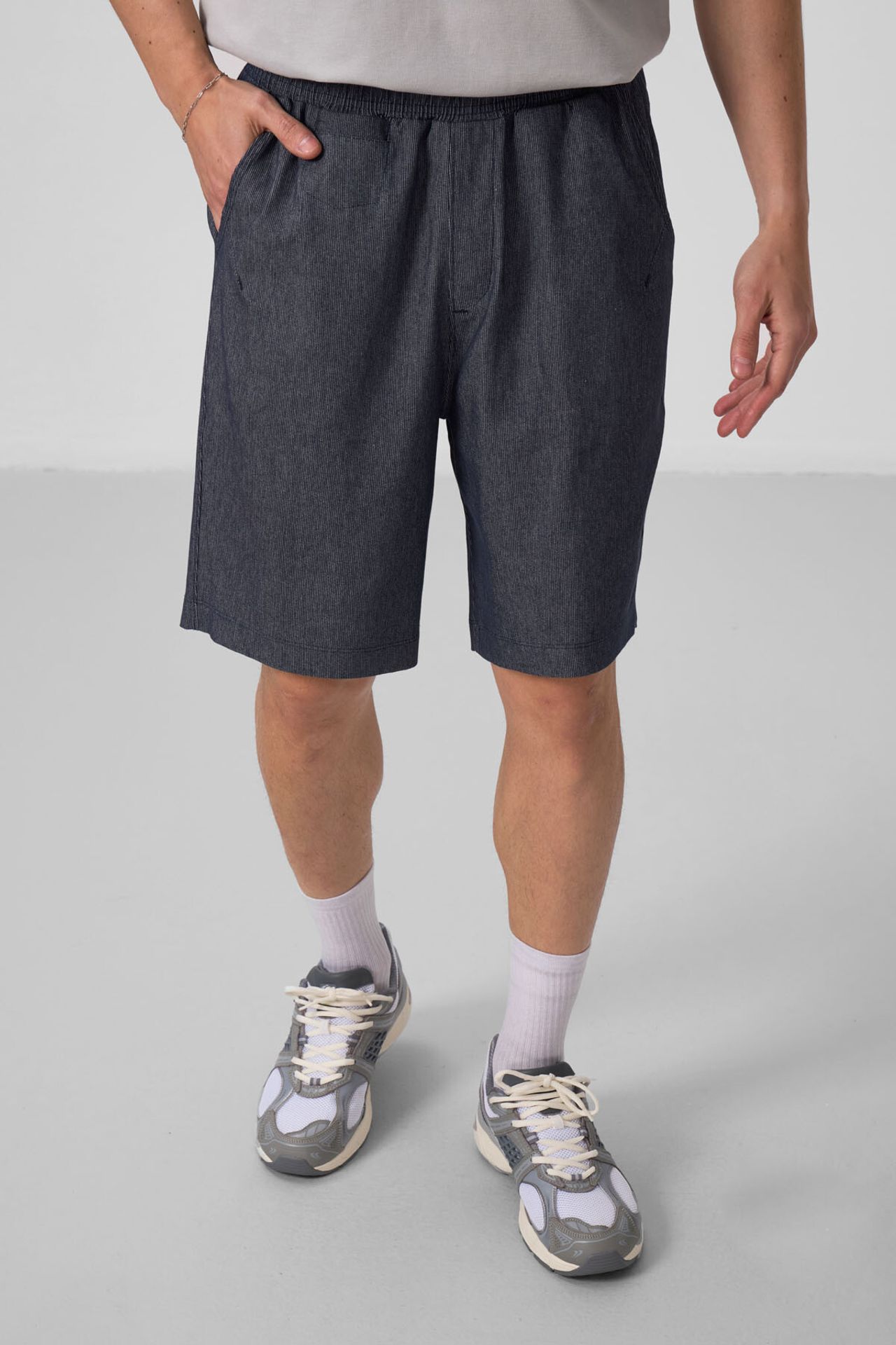 TOMMY Men's Woven Chino Shorts 3