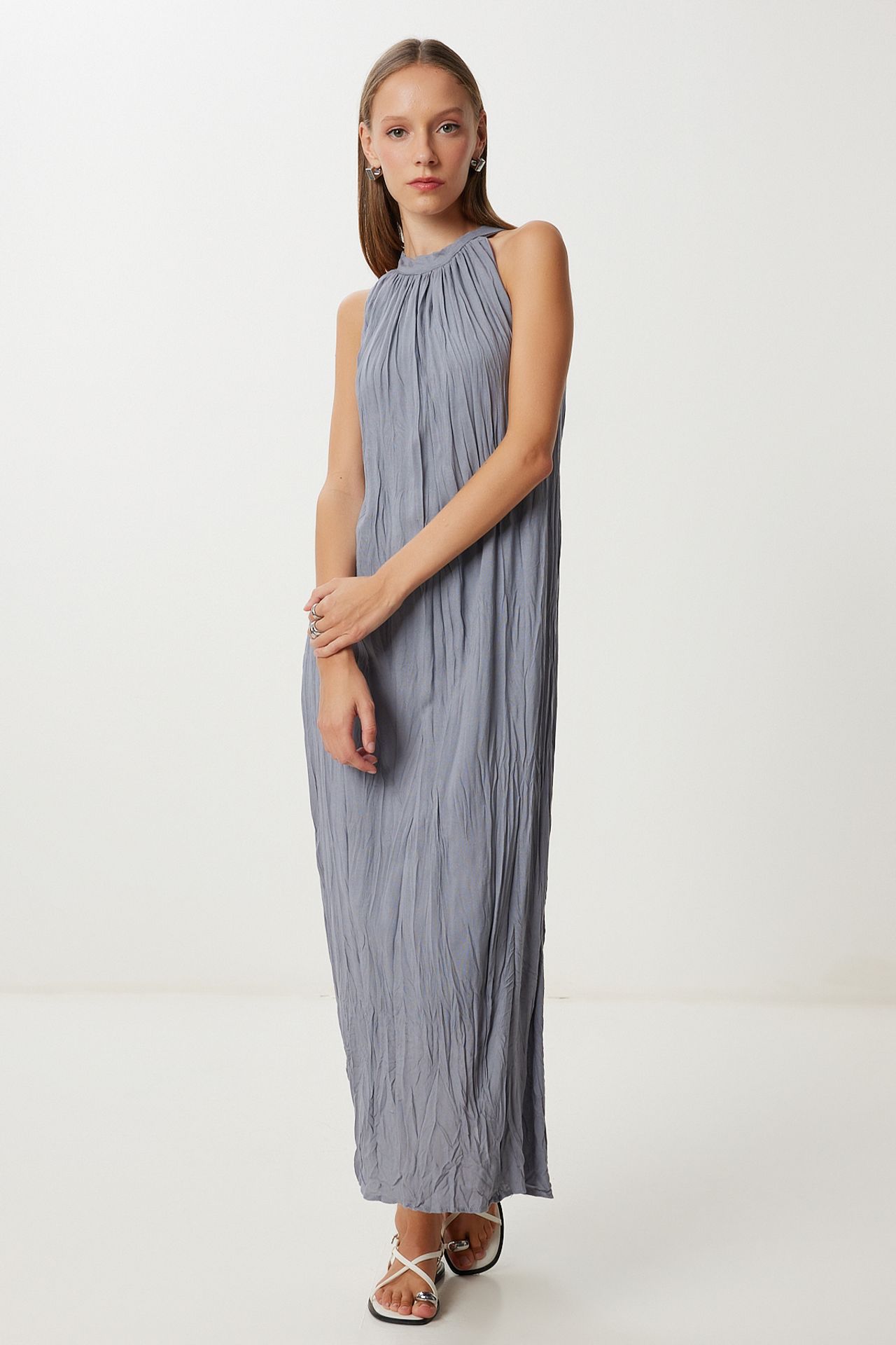 ISTANBUL Textured Midi Dress with Halter Collar 3
