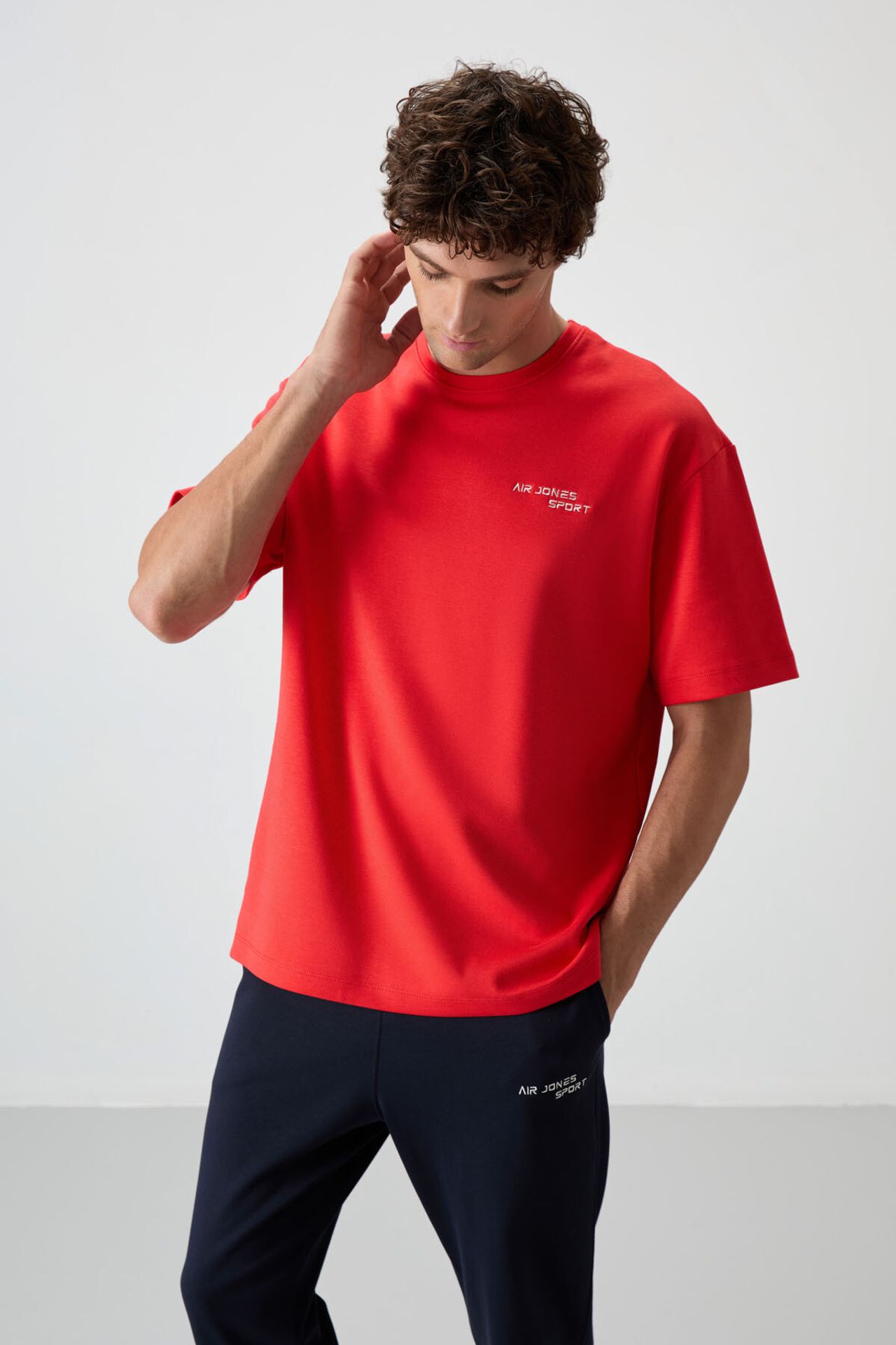 TOMMY Men's Oversized Embroidered Active Set 2