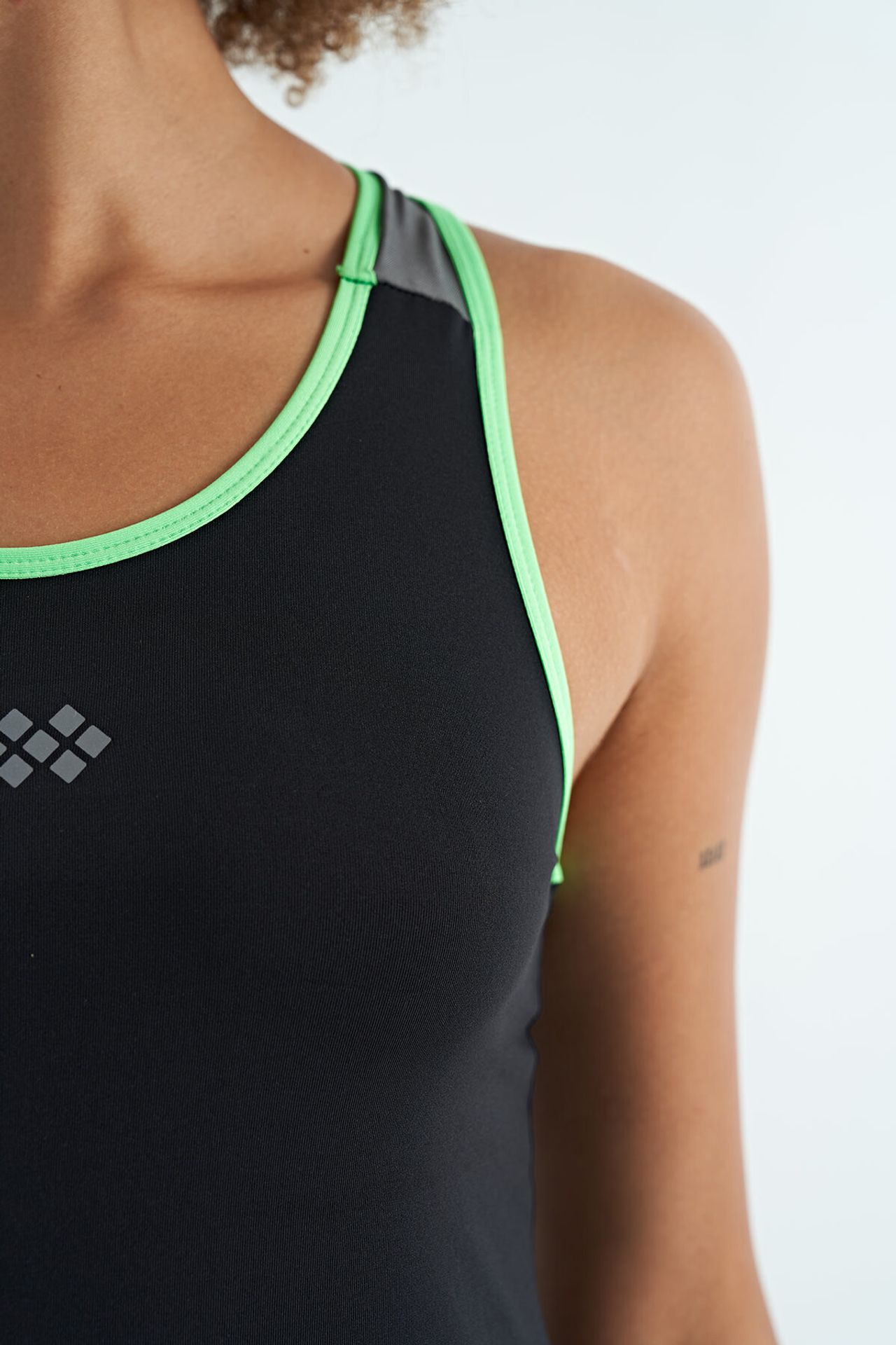 TOMMY Sleeveless Knitted Sports Top 4