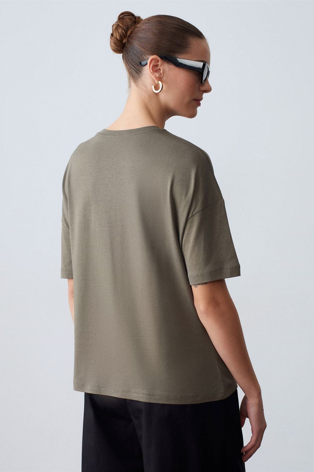 DILVIN Women's Cotton Crew Neck T-Shirt 3