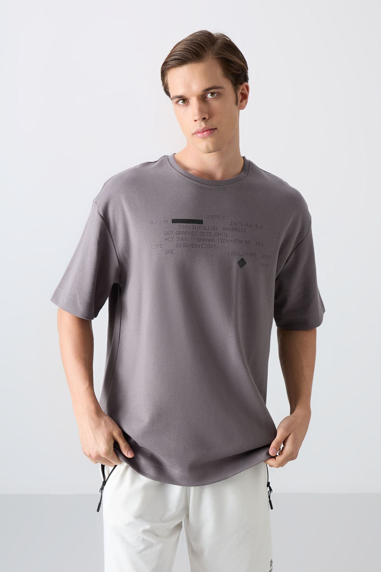 TOMMY Oversized Printed Crew Neck T-Shirt 4