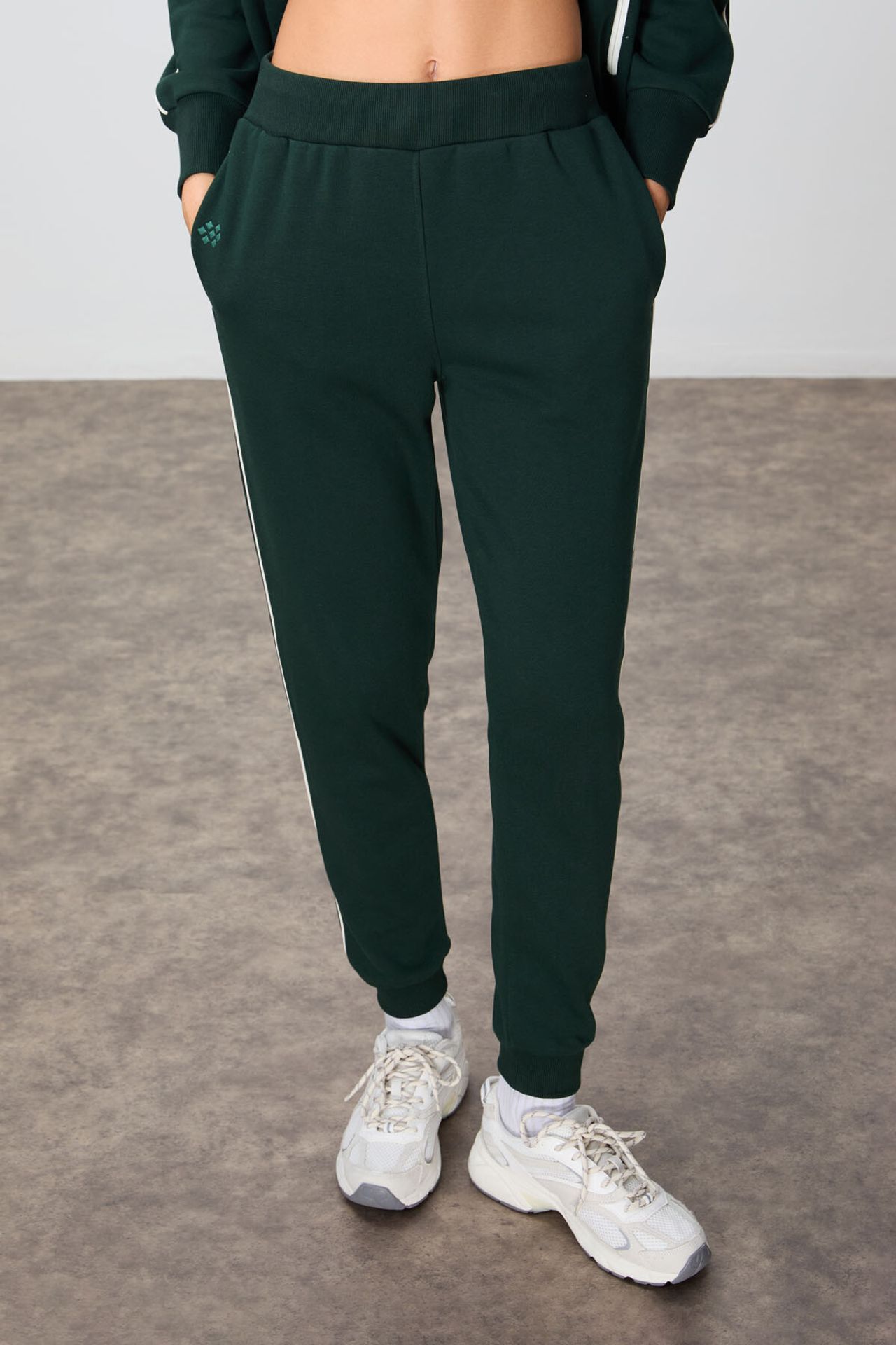 TOMMY Oversized Zip-collar Sweatshirt And Pants Set 5