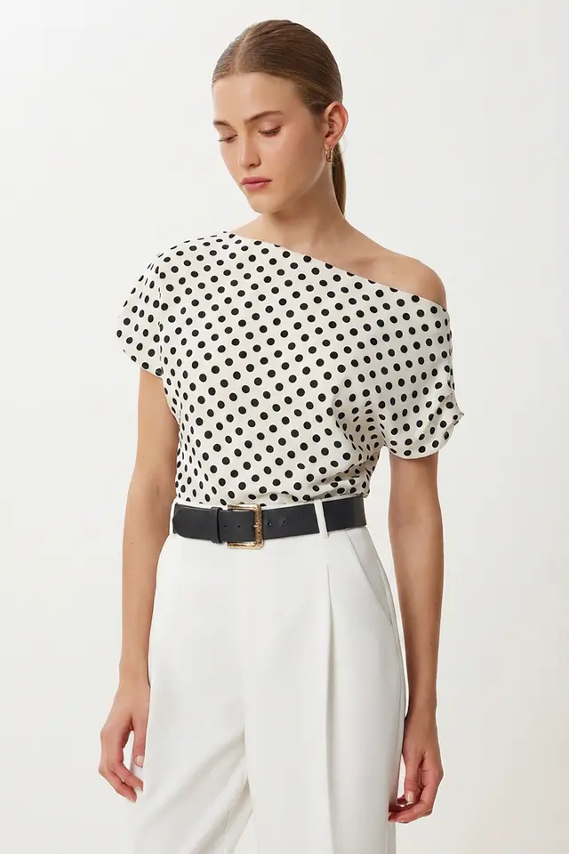 ISTANBUL Off-Shoulder Polka Dot Poplin Blouse