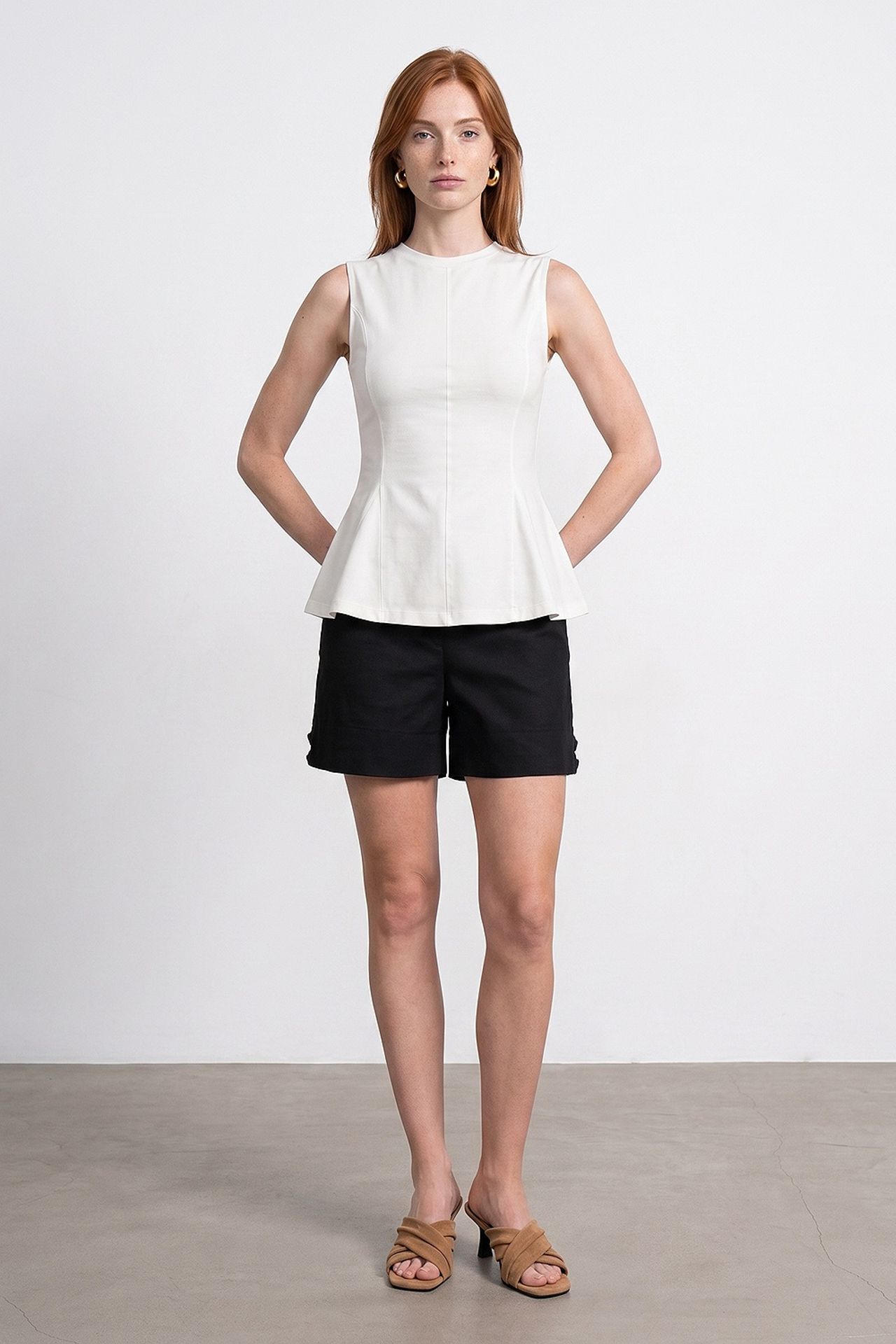 DILVIN Fitted Cotton Poplin Cut-out Shell Top 1
