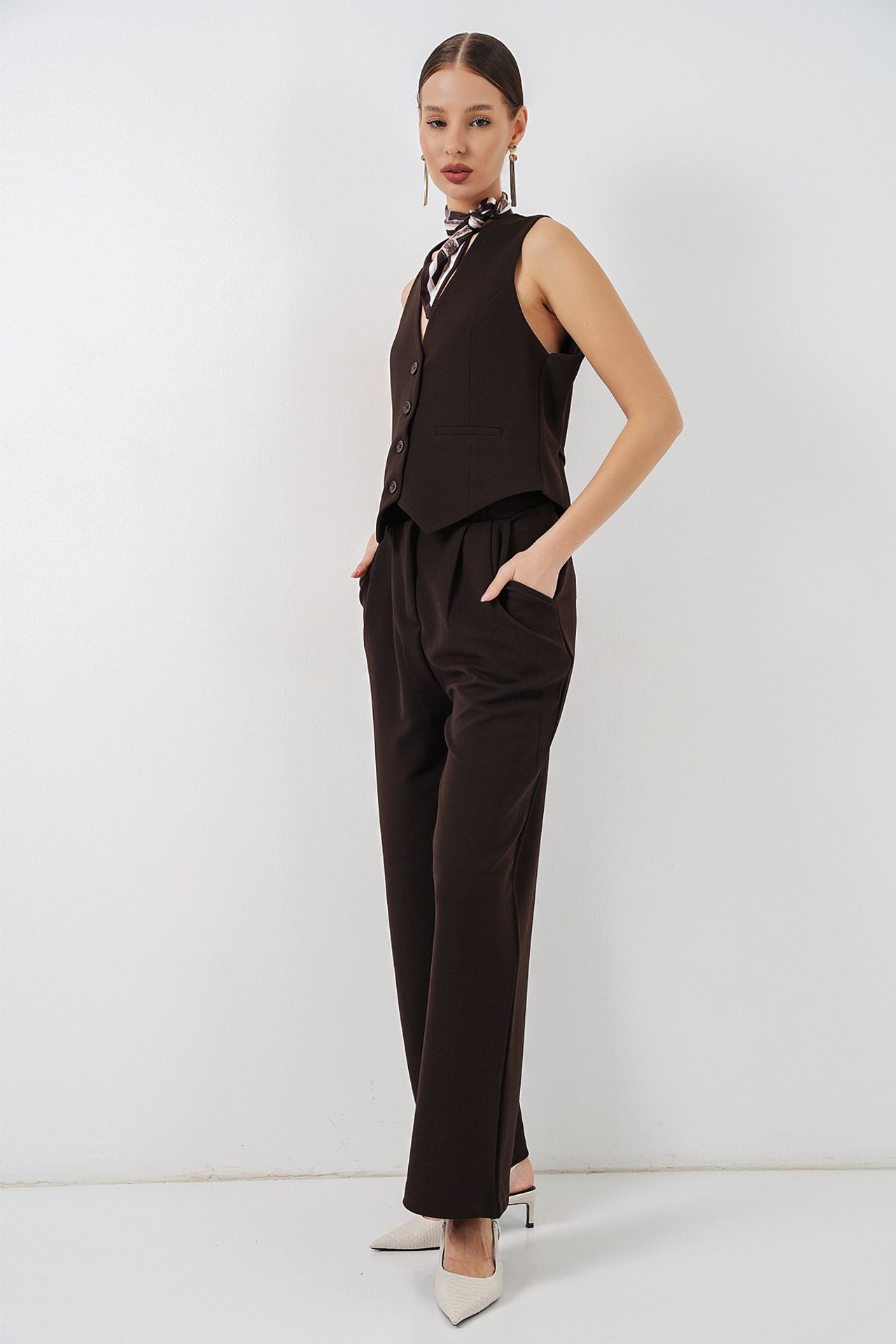BDART V-neck Crepe Waistcoat 3