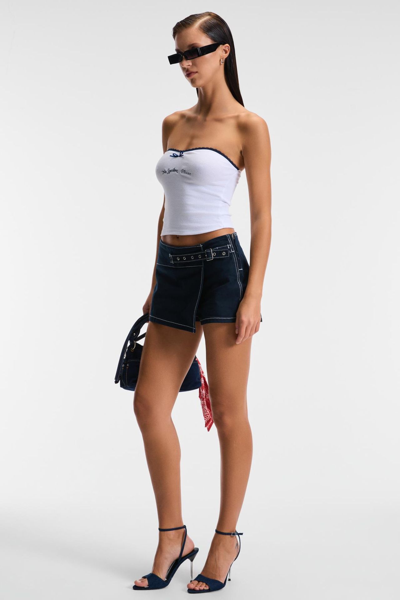 ETHIQUET Ribbed Strapless Bow Crop Top 4