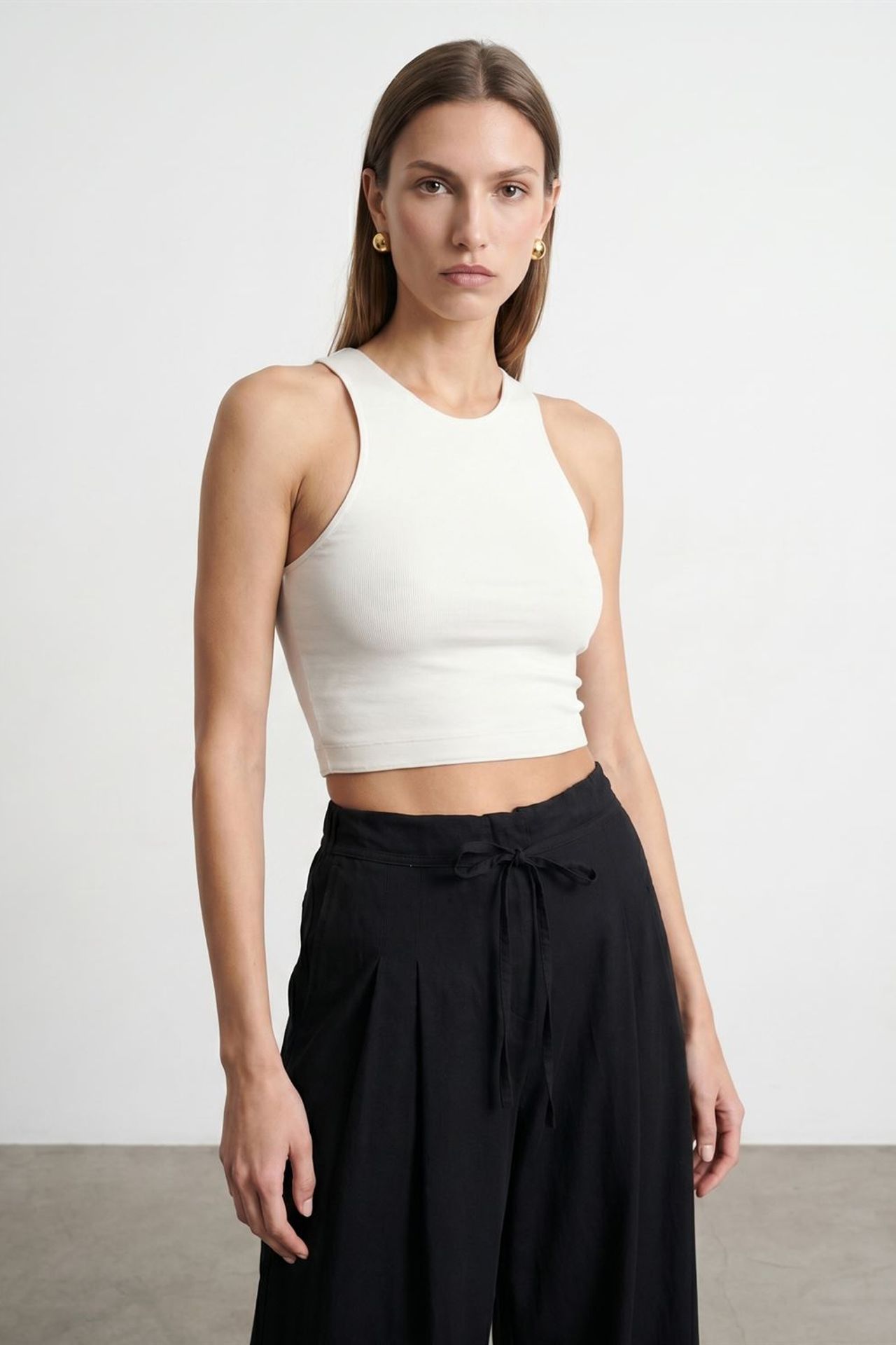DILVIN Ribbed Sleeveless Crop Blouse 3