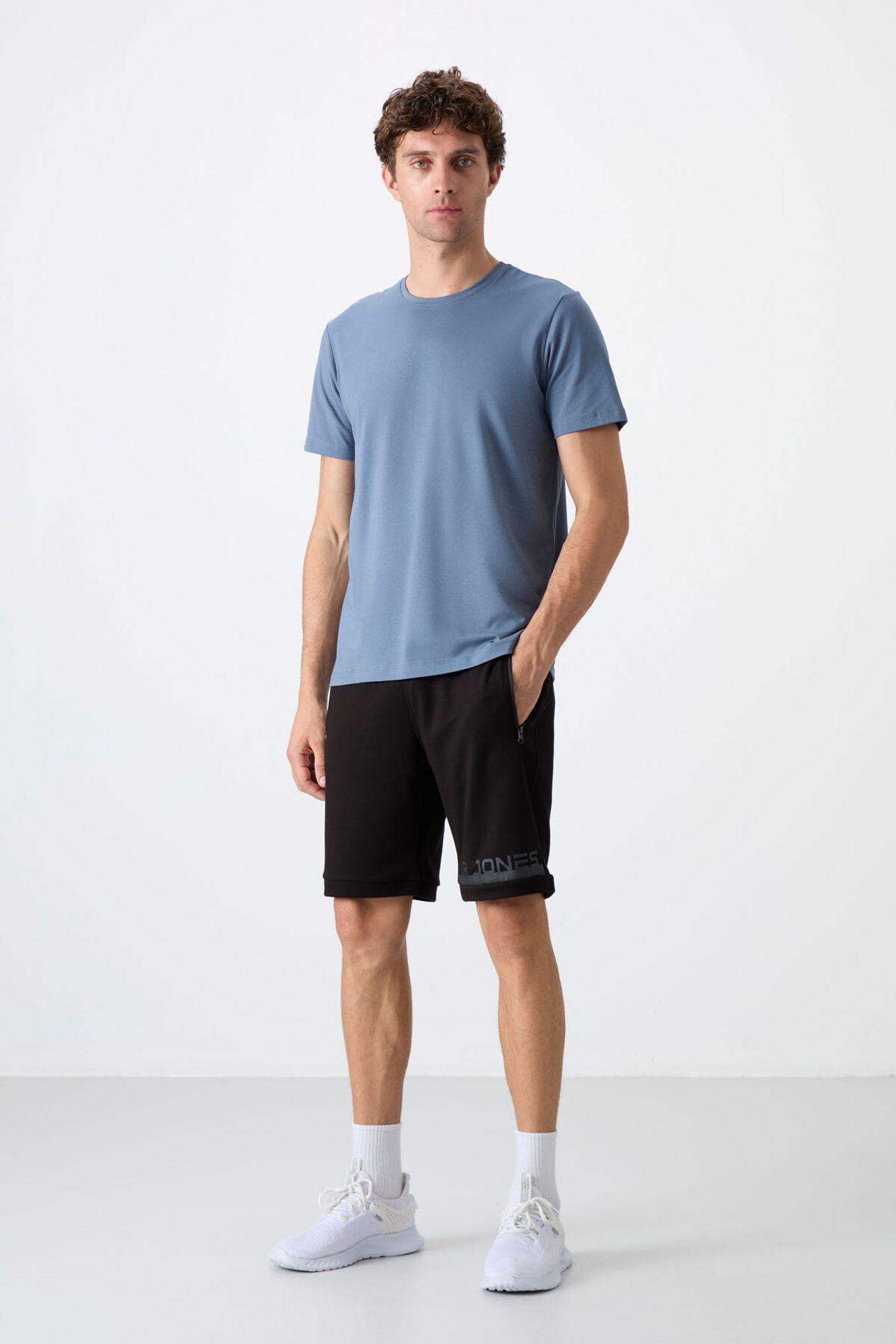 TOMMY Men's Fleece Sweat Shorts 1
