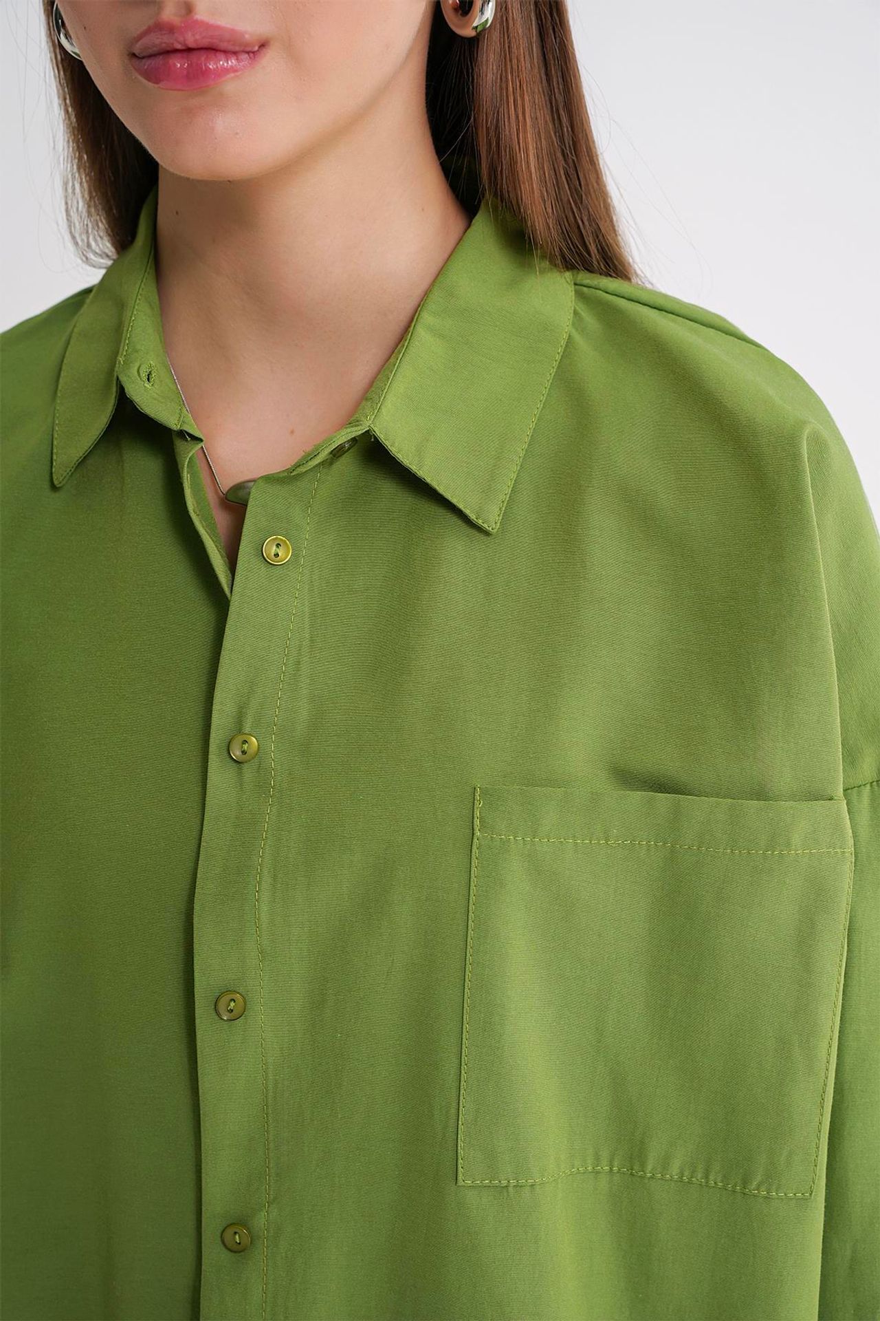 Oversized Long-Sleeve Button-Up Poplin Shirt 6