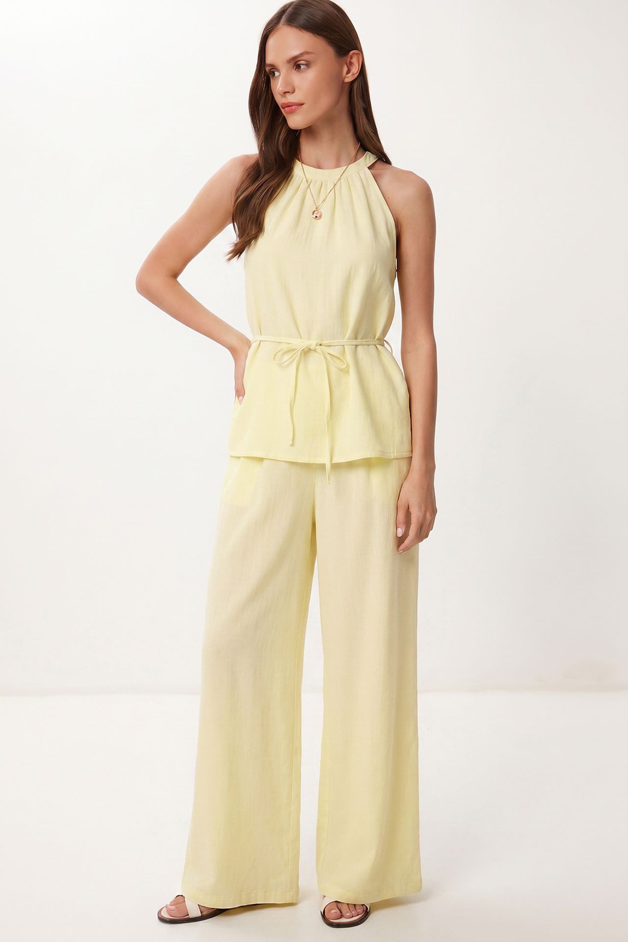 ISTANBUL High Waist Halter Neck Two-Piece Coordinated Set 1