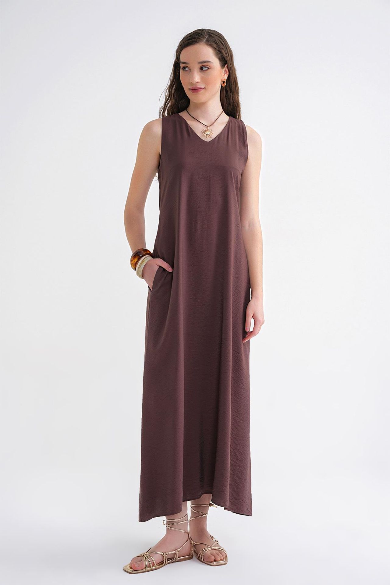Mixray V-Neck Sleeveless Maxi Dress with Pockets 2