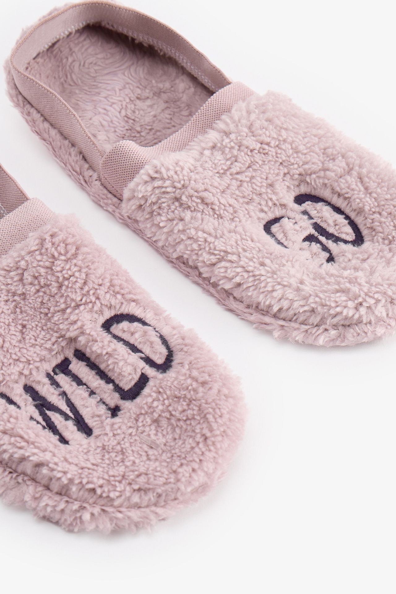 PENTI Wild Slogan Pattern Slippers 3