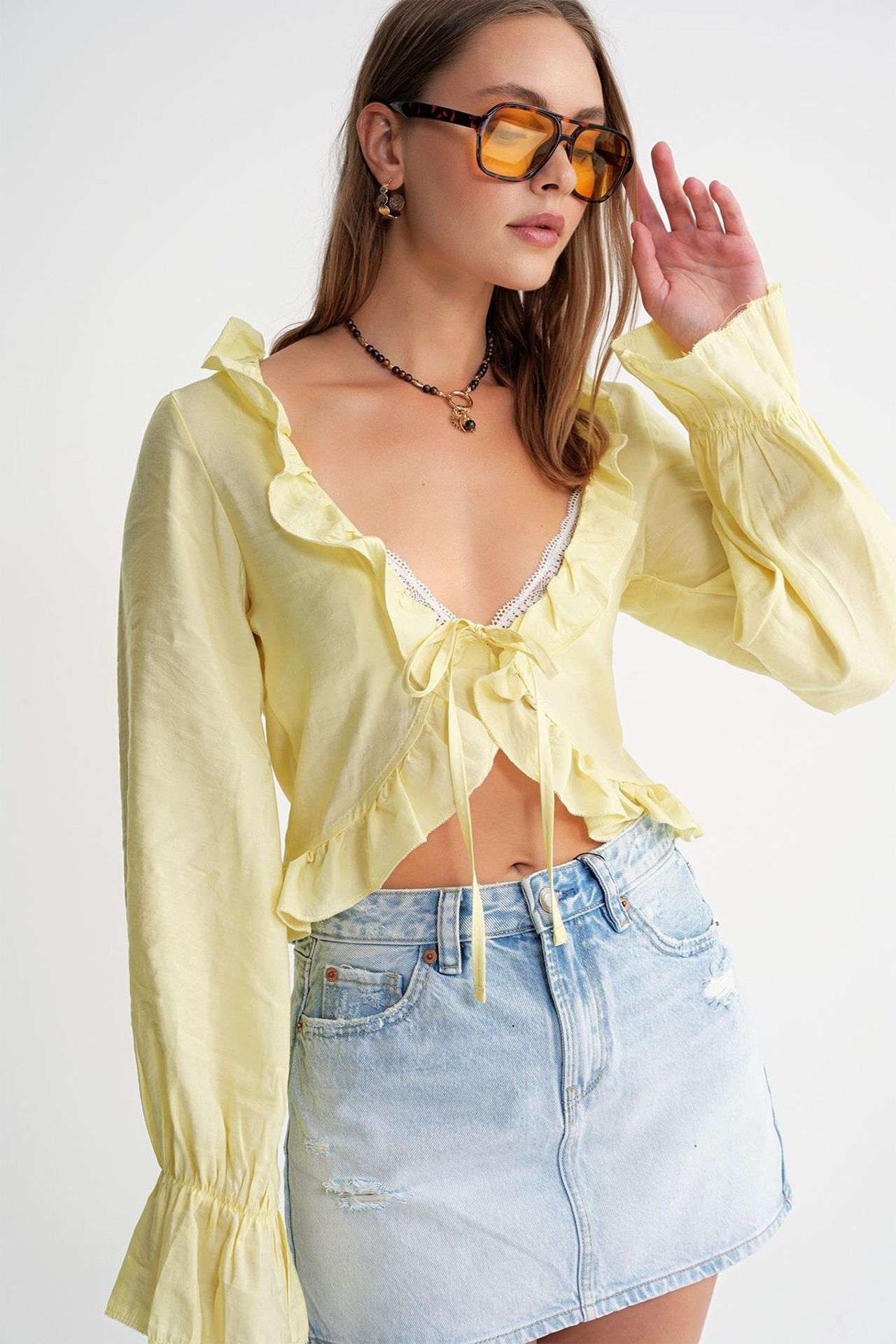 Mixray Frilly V-Neck Long Sleeve Crop Blouse 2