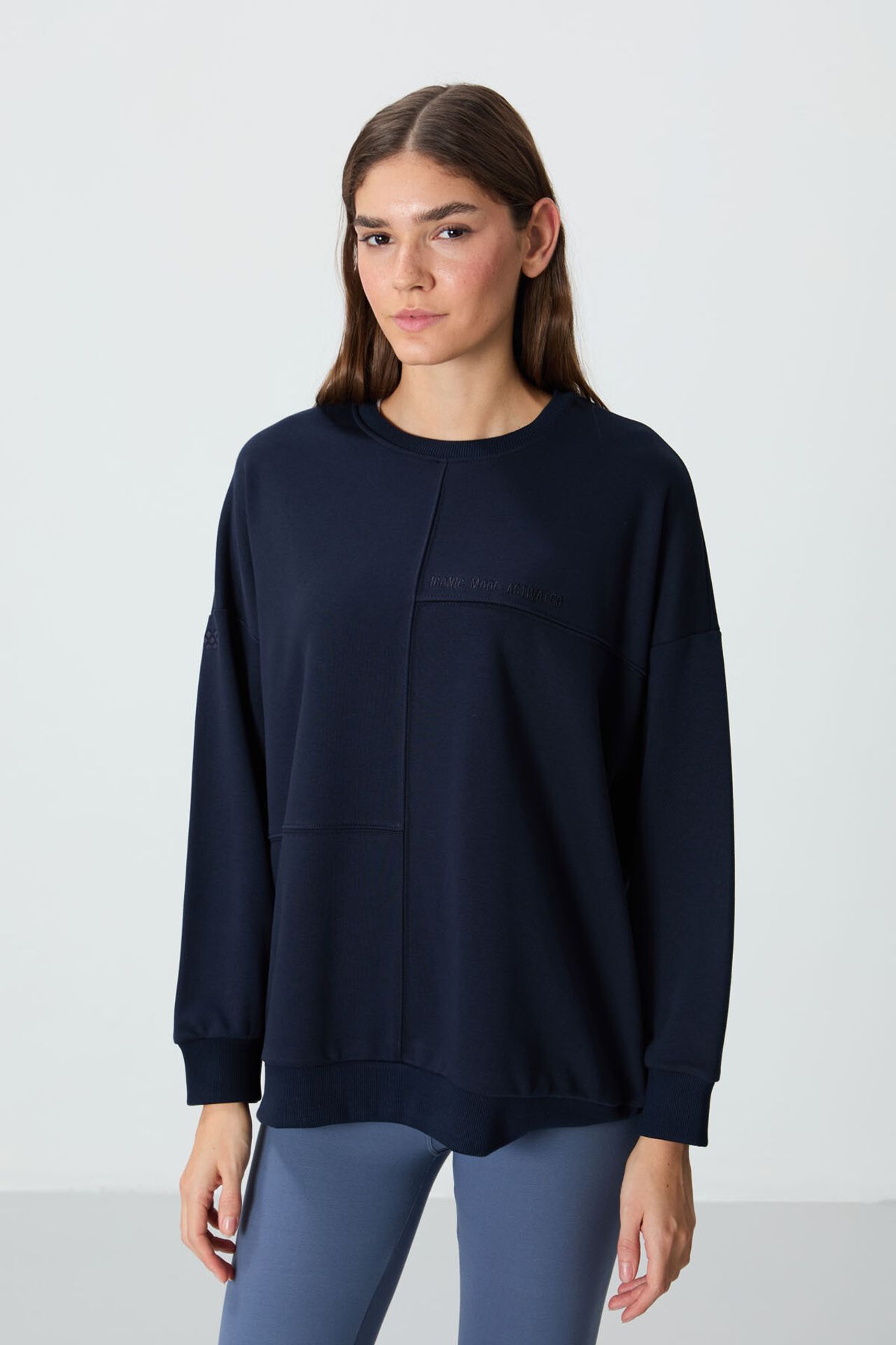 TOMMY Oversized Crew Neck Sweatshirt 1
