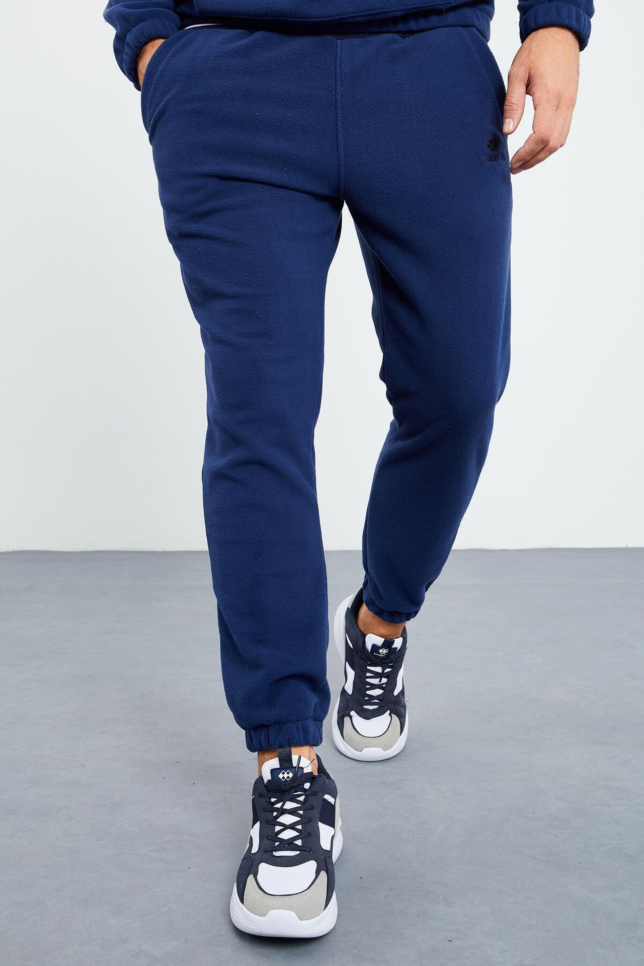 TOMMY Men's Two-piece Plush Tracksuit 2