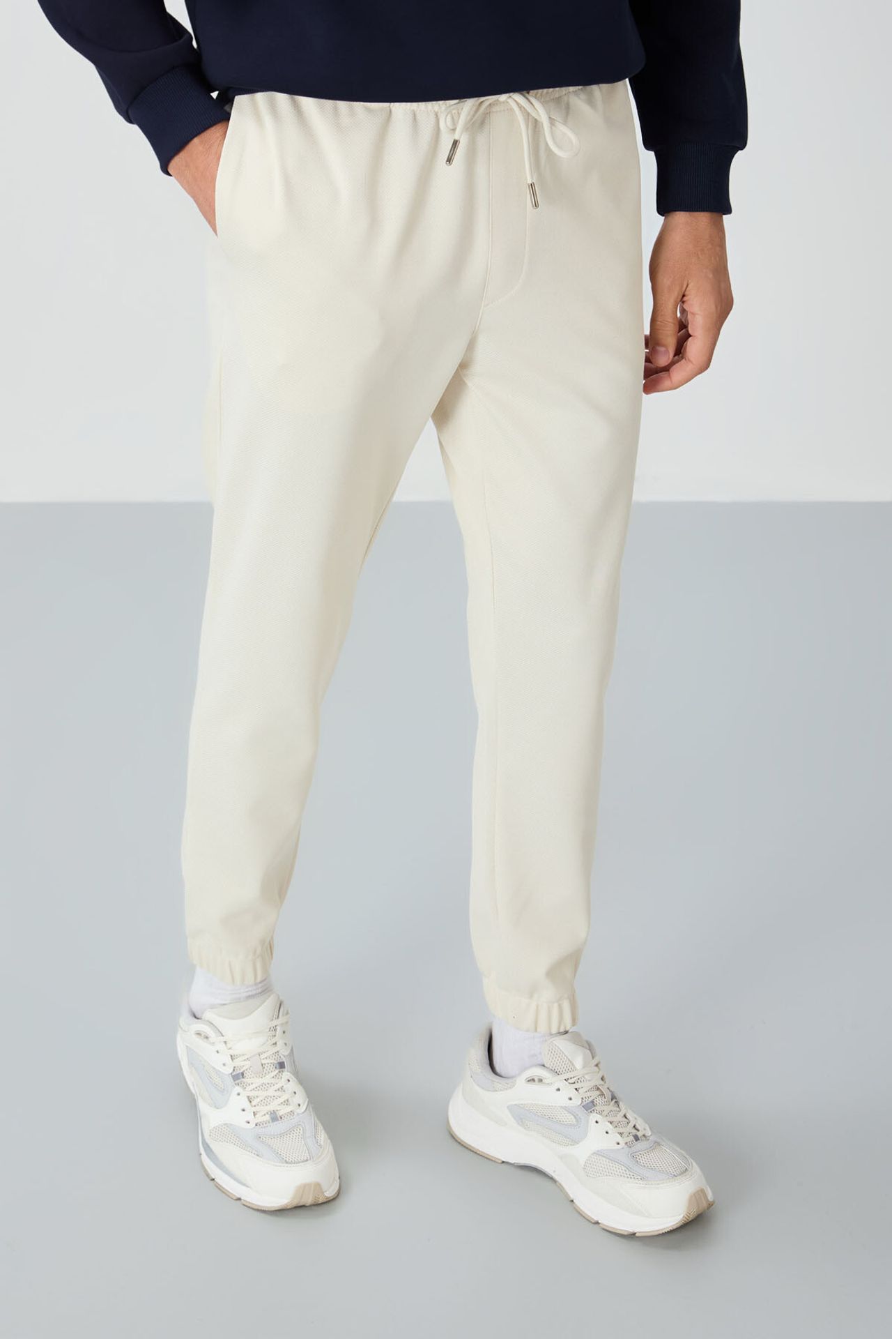TOMMY Men's Regular Fit Fleece Sweatpants 3