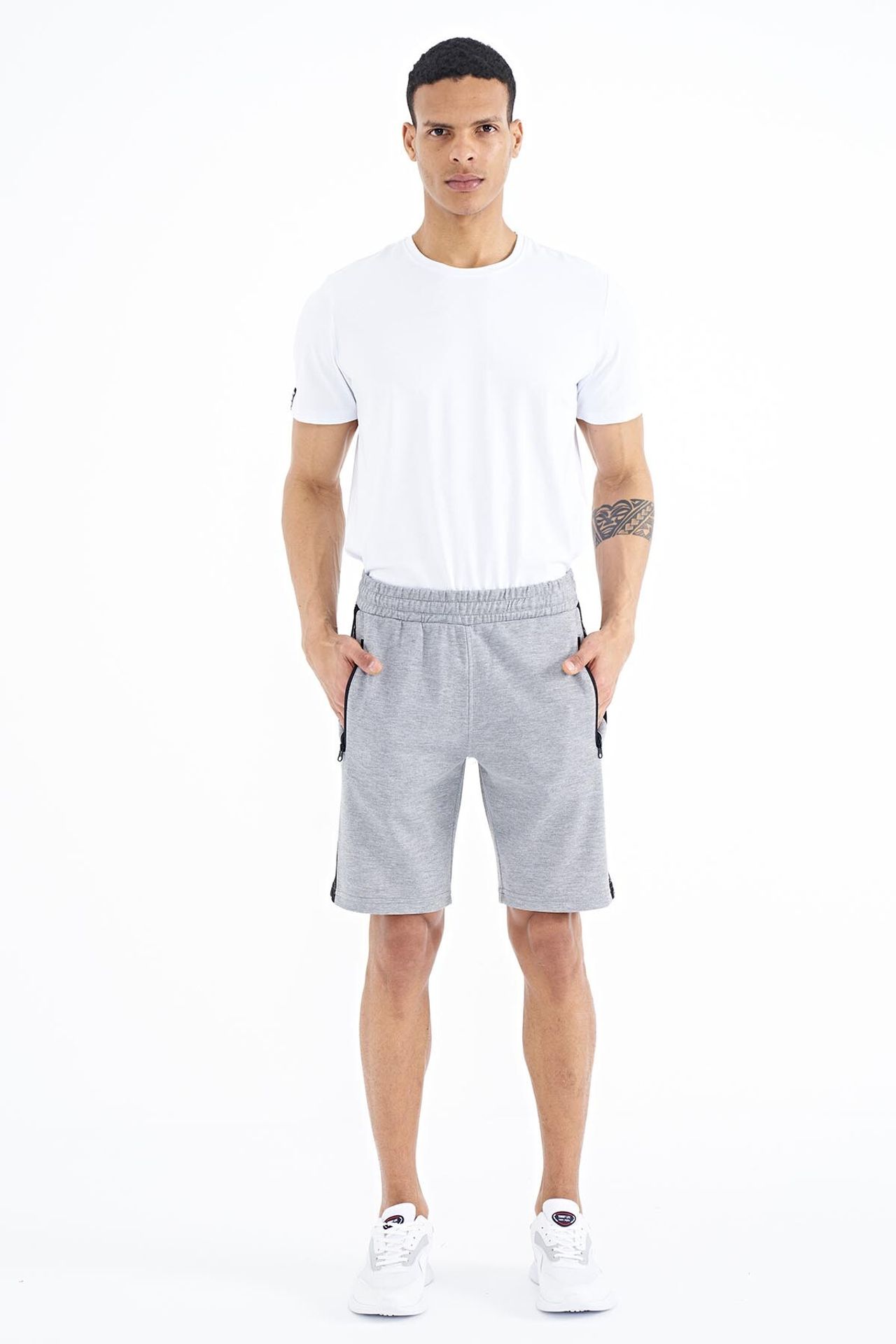 TOMMY Men's Knit Sweat Shorts 5