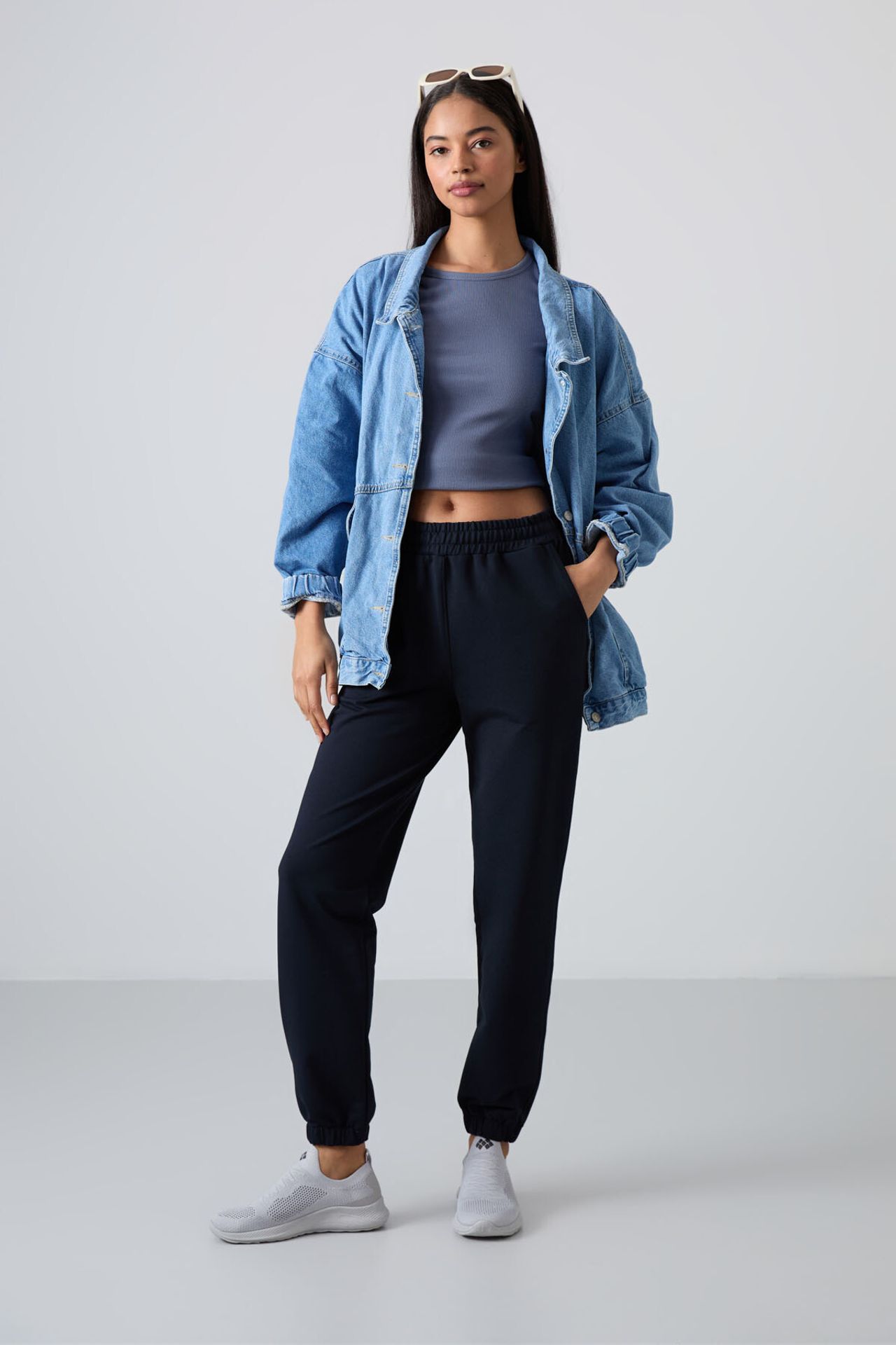 TOMMY Women's High-Waist Relaxed Fleece Joggers 2