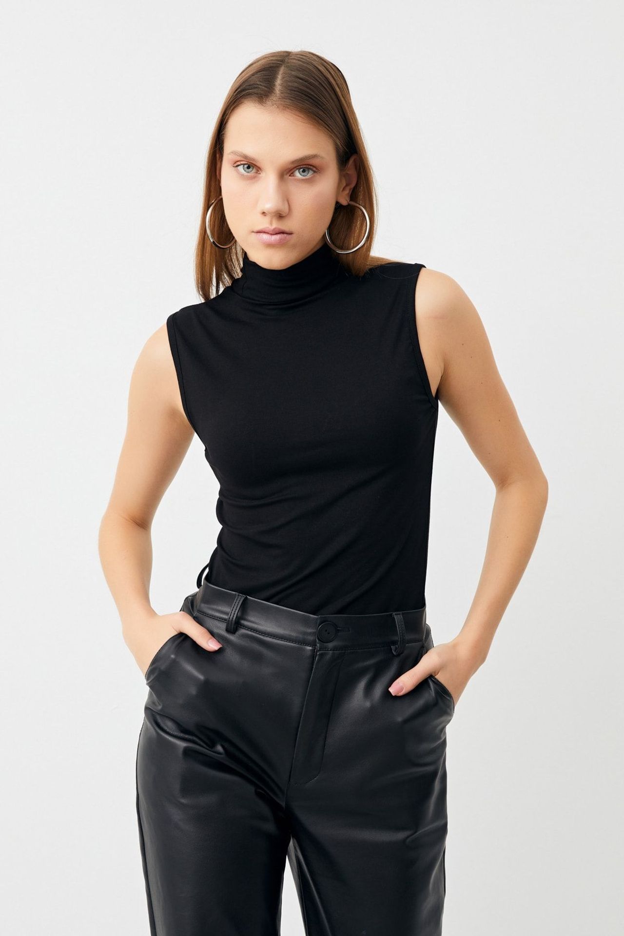 BIPANTOLON Kadın 2'li Kolsuz Yarım Balıkçı Yaka Body 2
