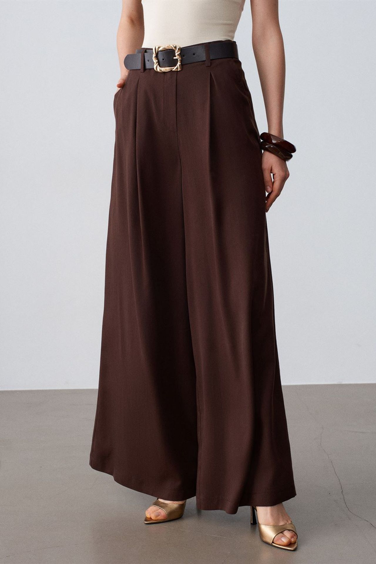 DILVIN High-Waist Pleated Wide-Leg Trousers