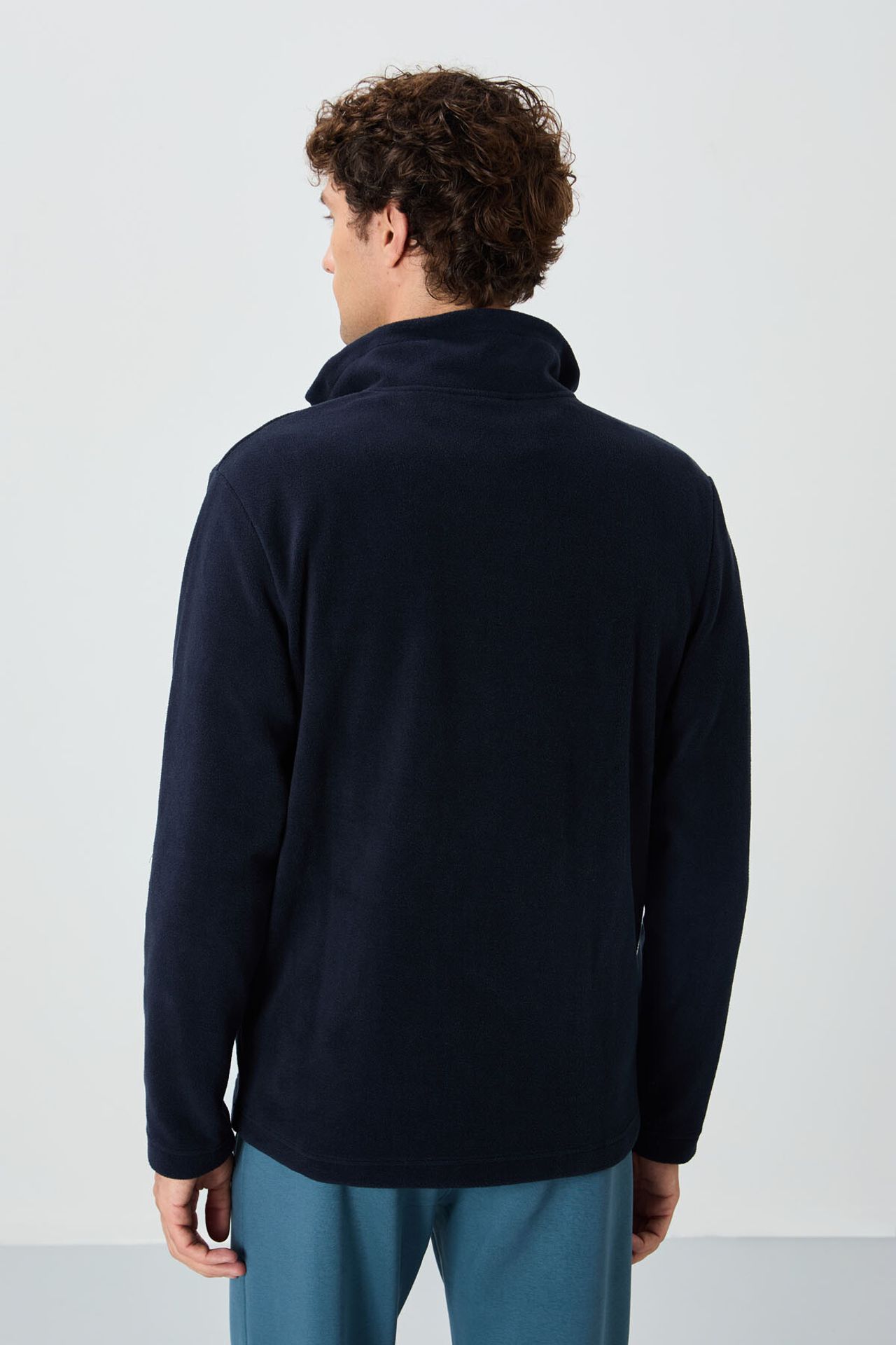 TOMMY Men's Plush Zip-Front Sweatshirt 6