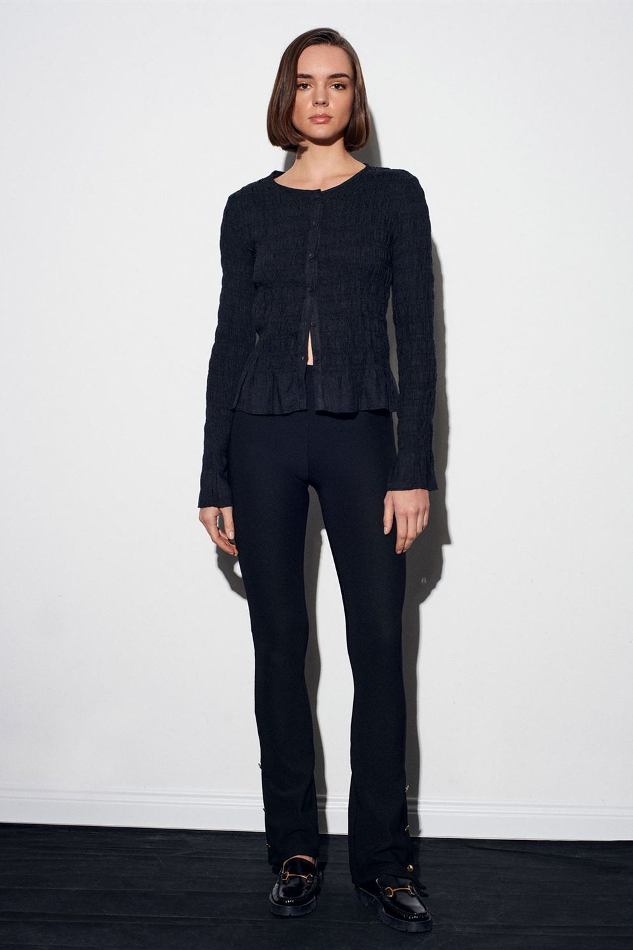 DILVIN High-Waist Flare Leggings with Button Detail